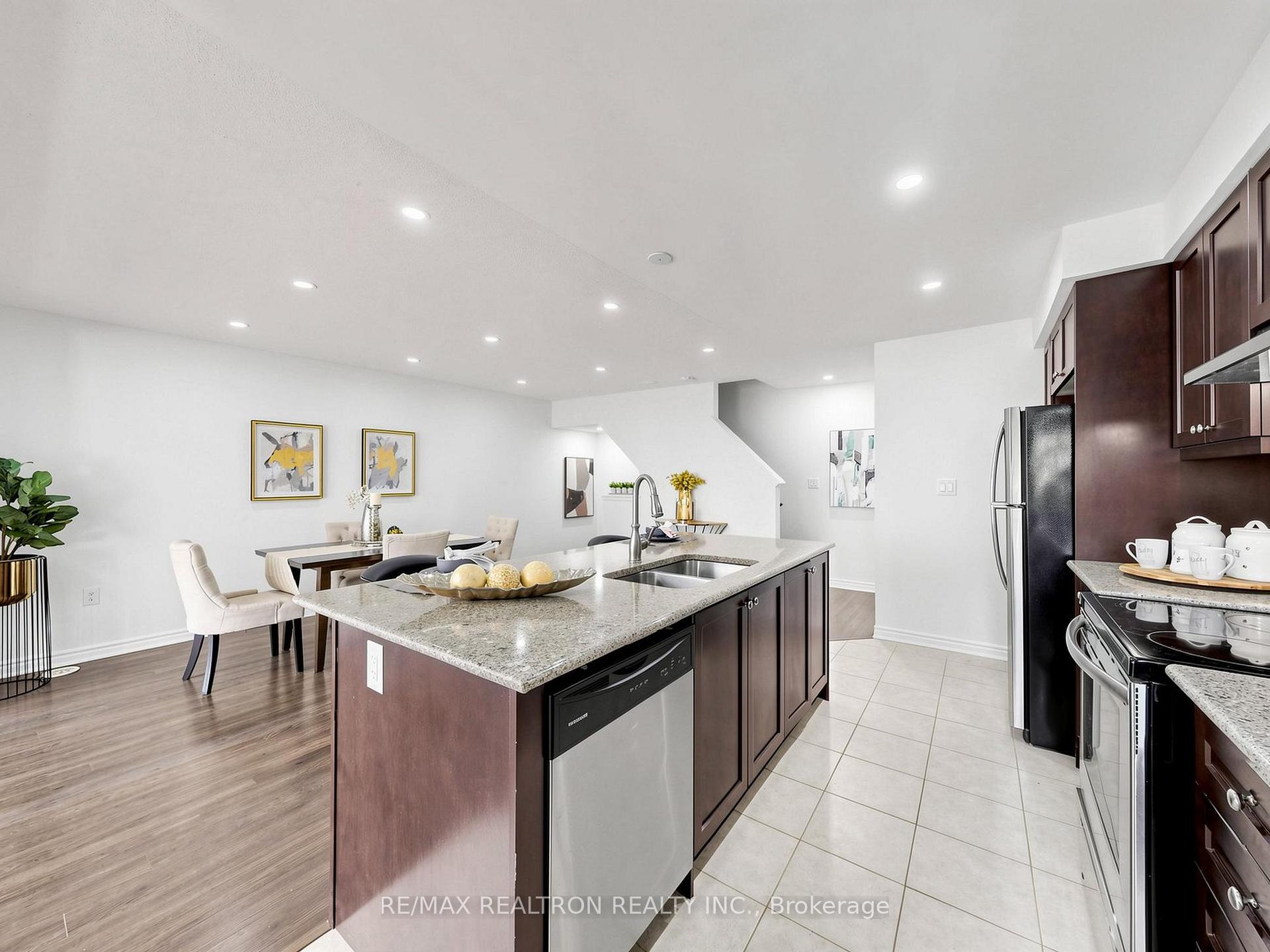Photo 13 of 1072 Clipper Lane, Pickering, Rural Pickering — HOMEH