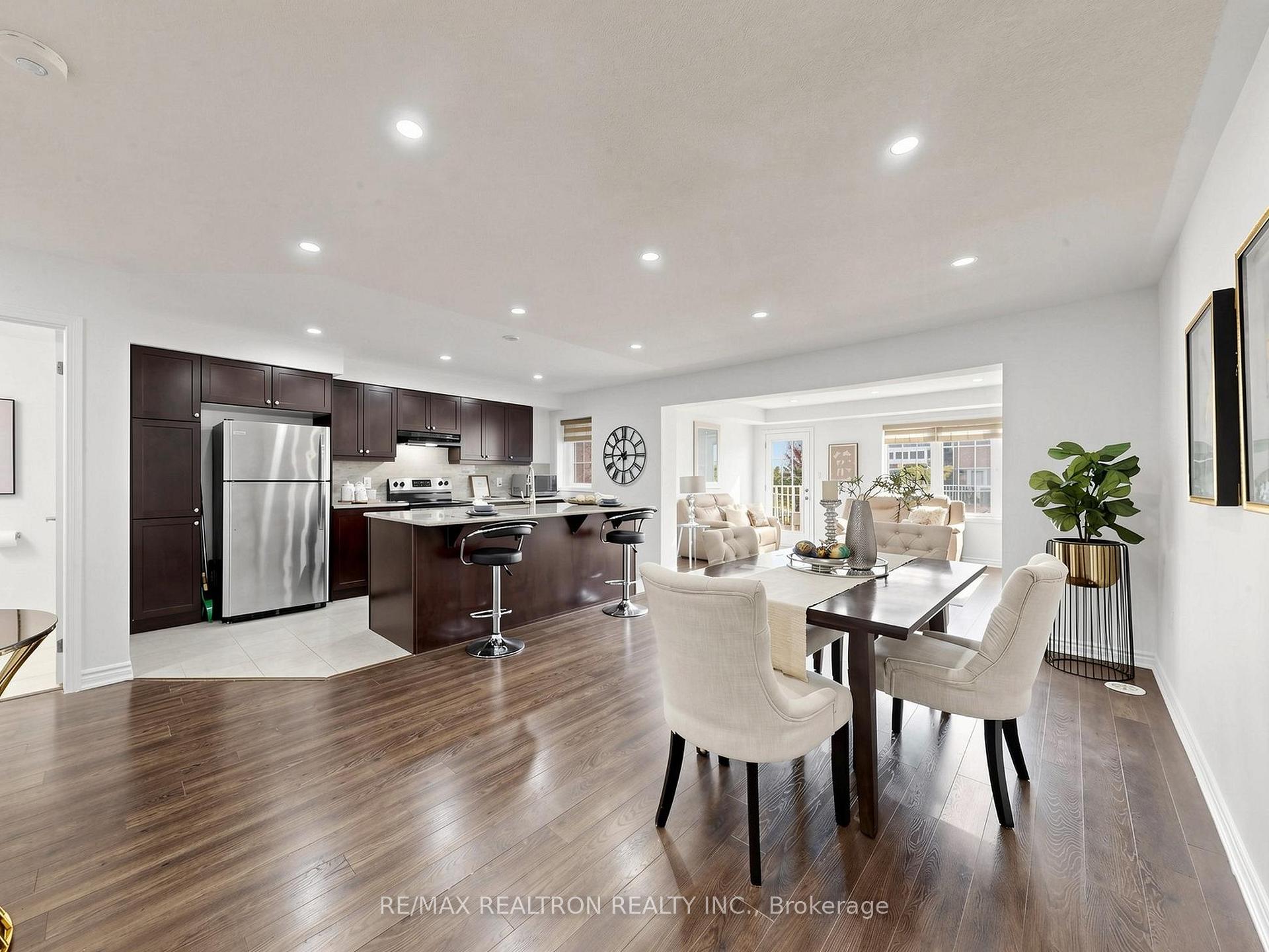 Photo 17 of 1072 Clipper Lane, Pickering, Rural Pickering — HOMEH