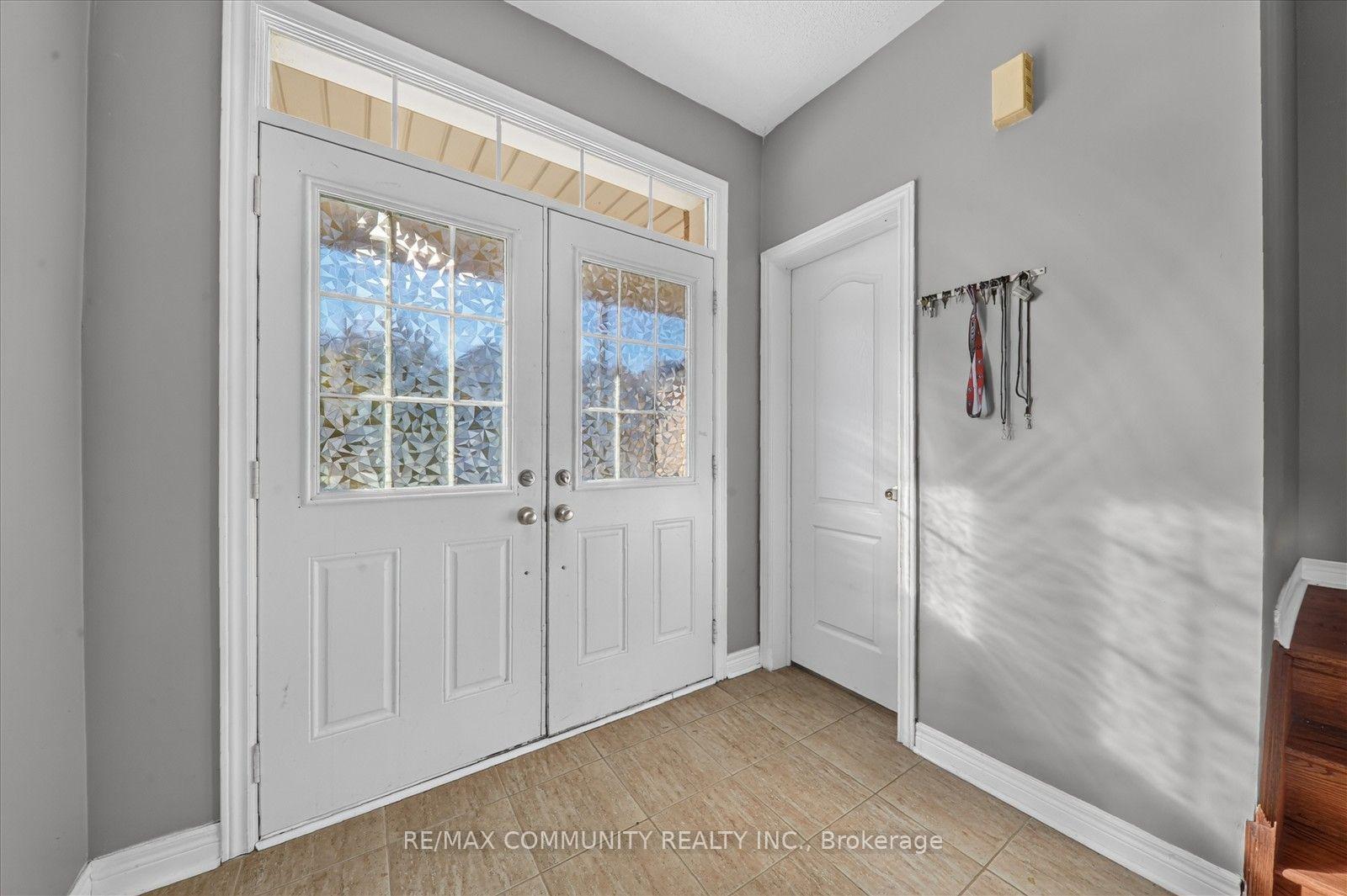 Photo 5 of Unit Main, 1550 Bruny Avenue, Pickering, Duffin Heights — HOMEH