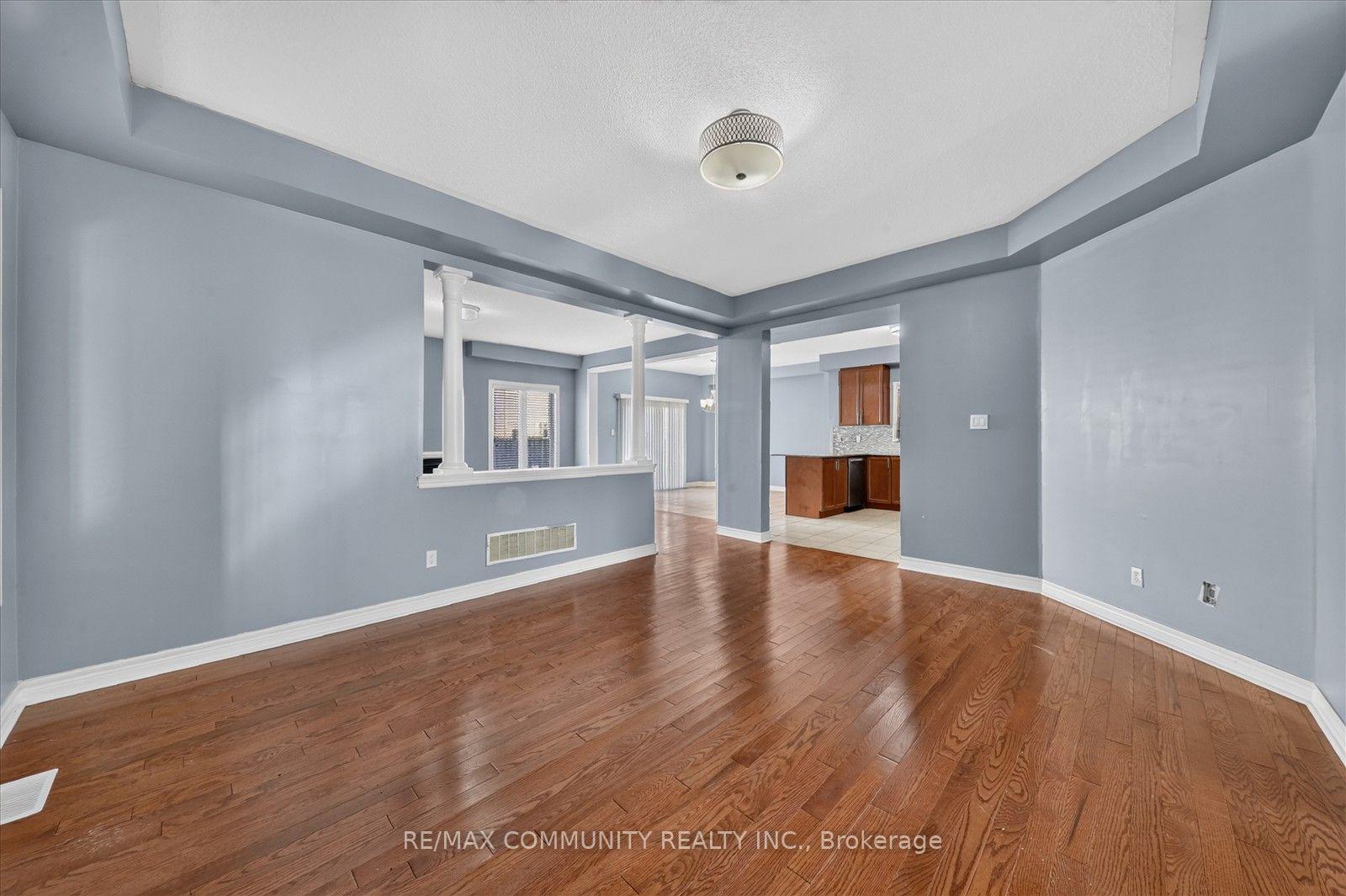 Photo 8 of Unit Main, 1550 Bruny Avenue, Pickering, Duffin Heights — HOMEH