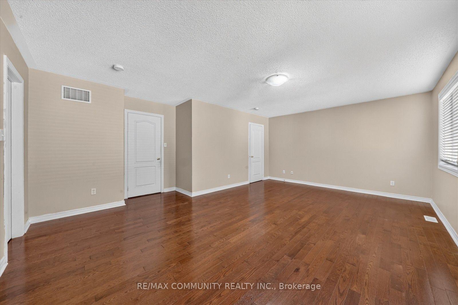 Photo 18 of Unit Main, 1550 Bruny Avenue, Pickering, Duffin Heights — HOMEH