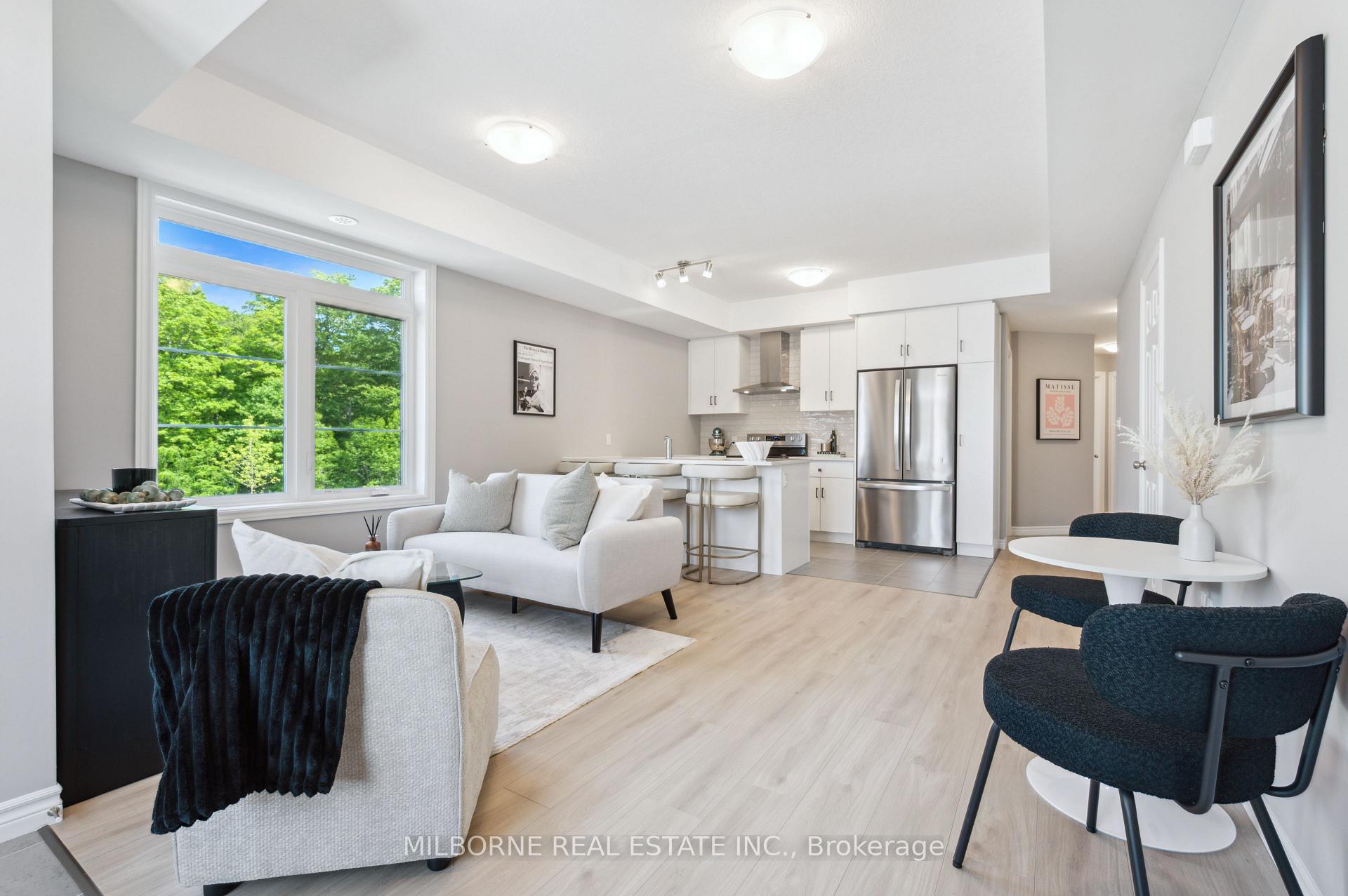 Photo 3 of 20 Thatcher Drive, Guelph, Kortright East — HOMEH