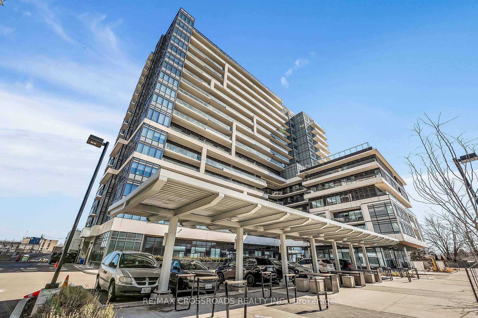 Photo of Unit 1411, 1480 Bayly Street