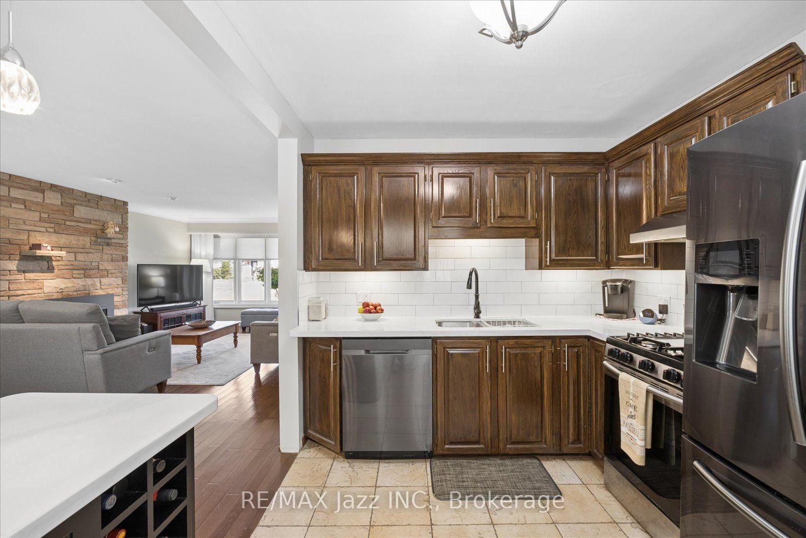 Photo 13 of 700 Grierson Street, Oshawa, Centennial — HOMEH