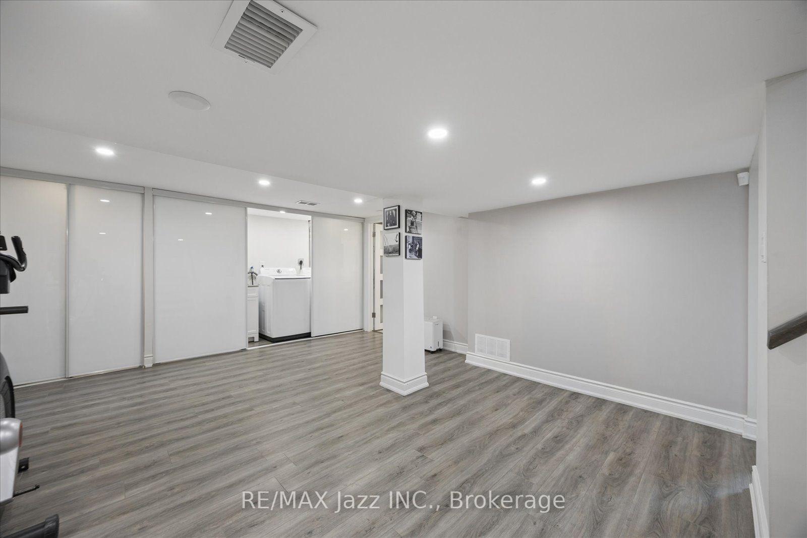 Photo 25 of 700 Grierson Street, Oshawa, Centennial — HOMEH