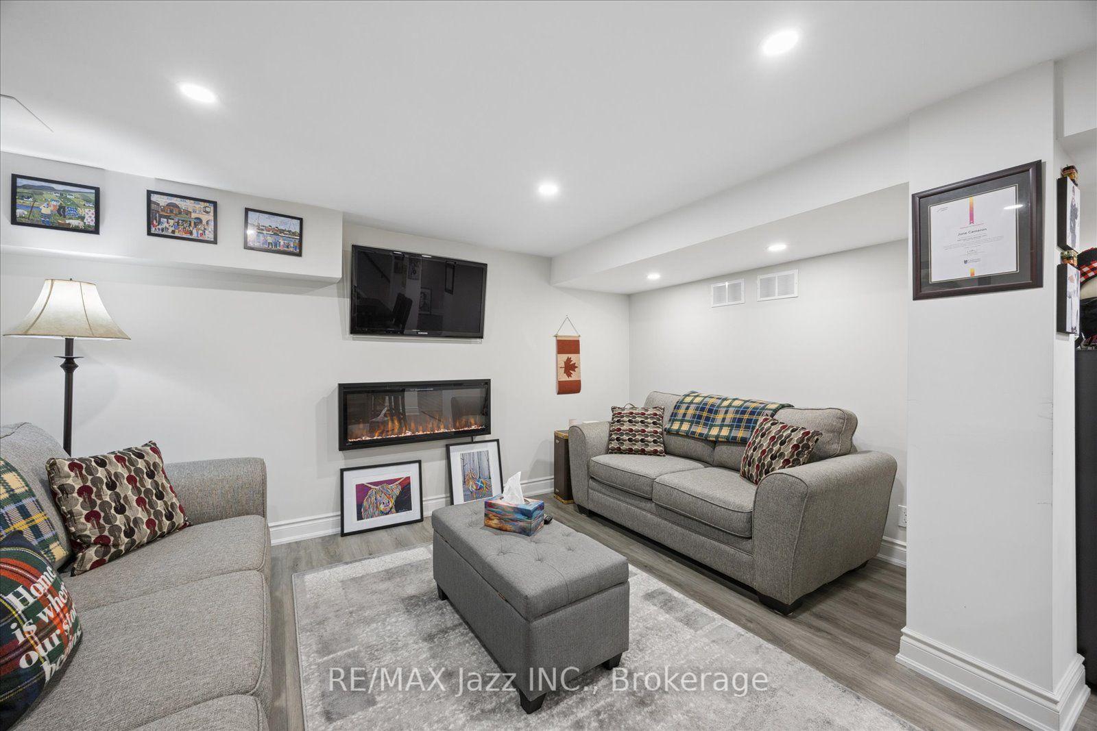 Photo 26 of 700 Grierson Street, Oshawa, Centennial — HOMEH