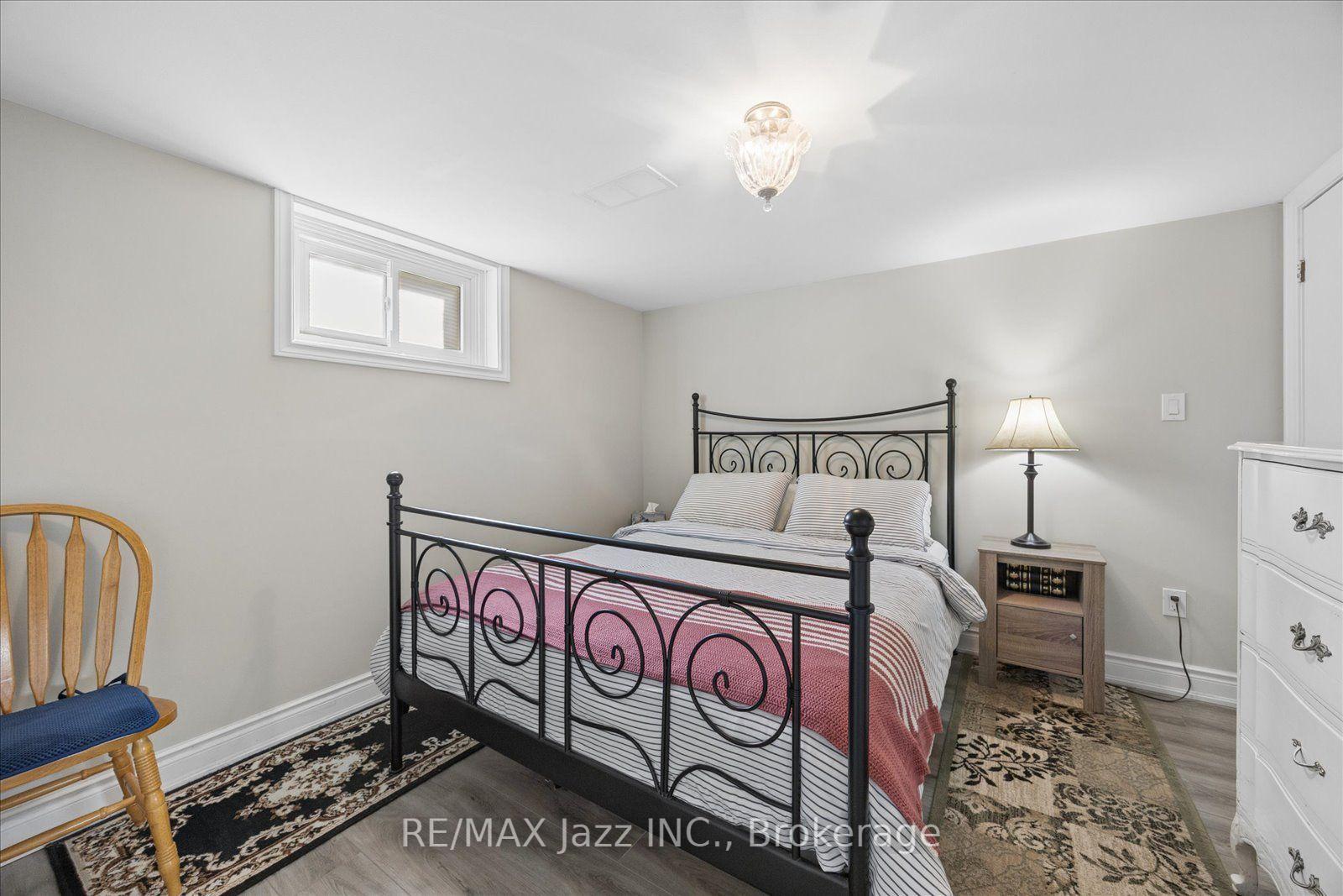 Photo 34 of 700 Grierson Street, Oshawa, Centennial — HOMEH