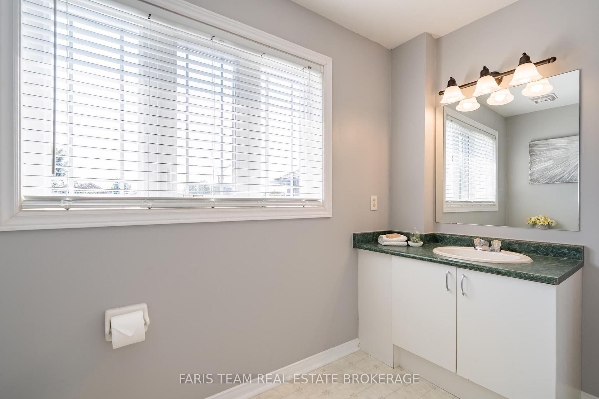 Photo 23 of 4 Bluegrass Drive, Barrie, Holly — HOMEH