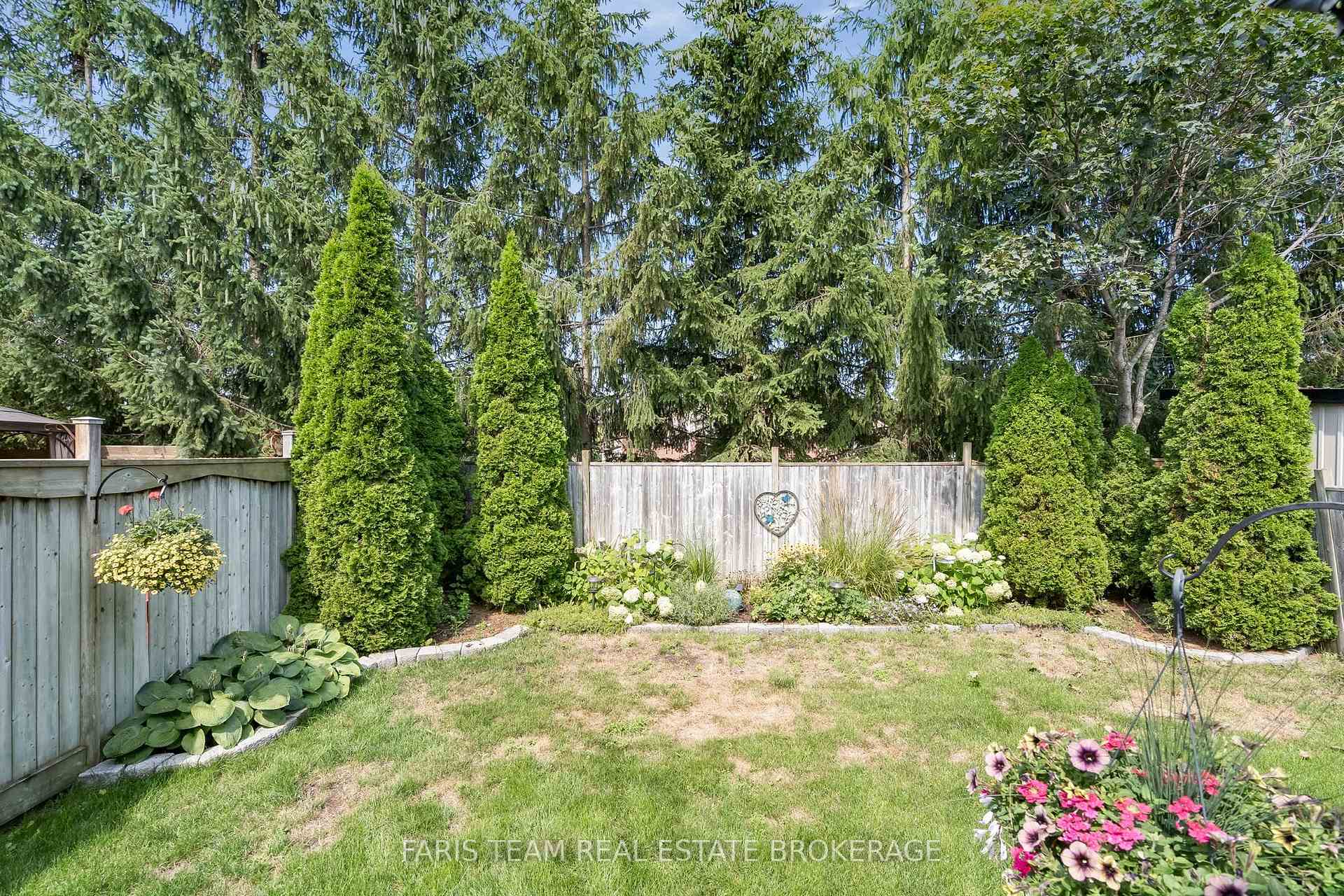 Photo 31 of 4 Bluegrass Drive, Barrie, Holly — HOMEH