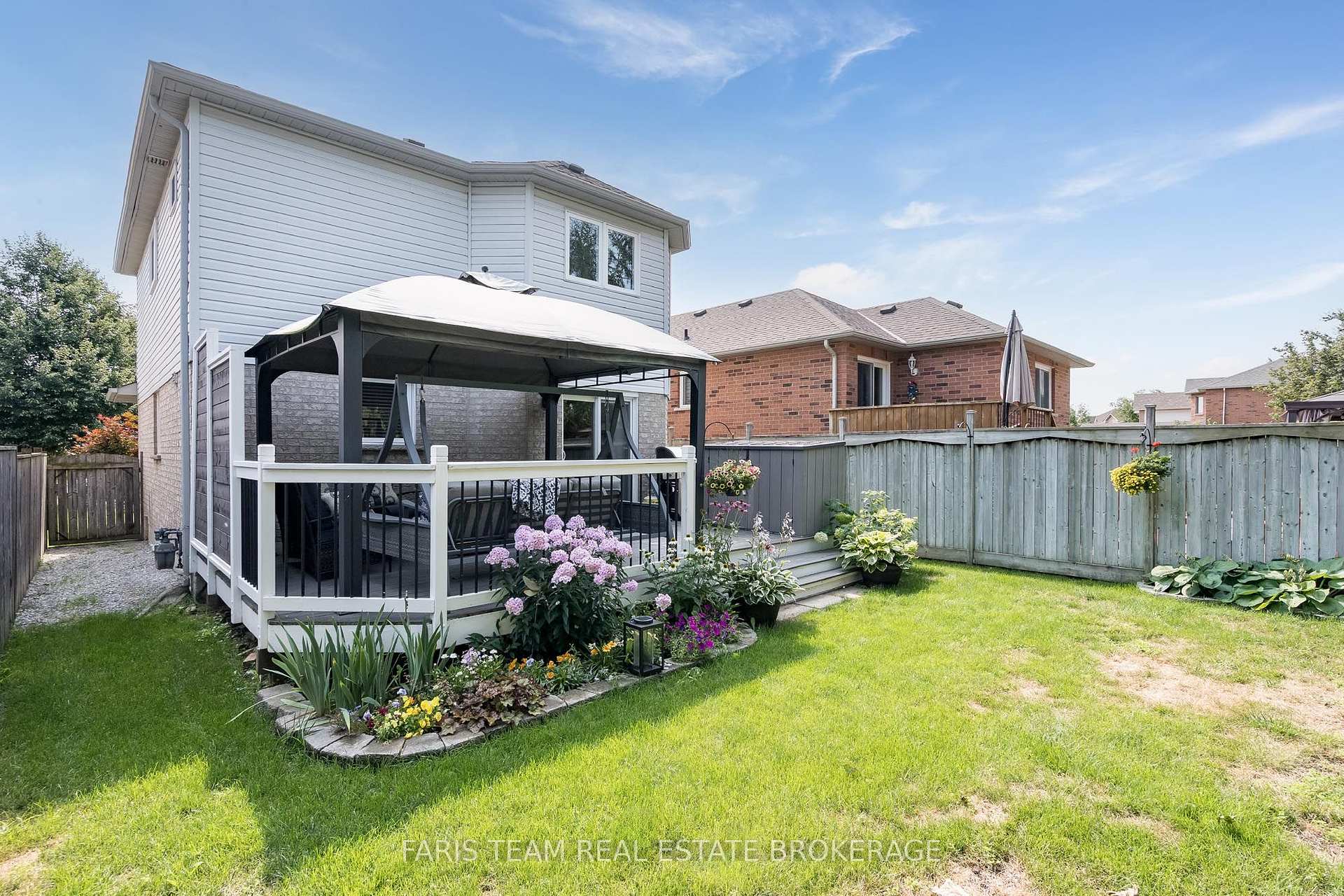 Photo 33 of 4 Bluegrass Drive, Barrie, Holly — HOMEH