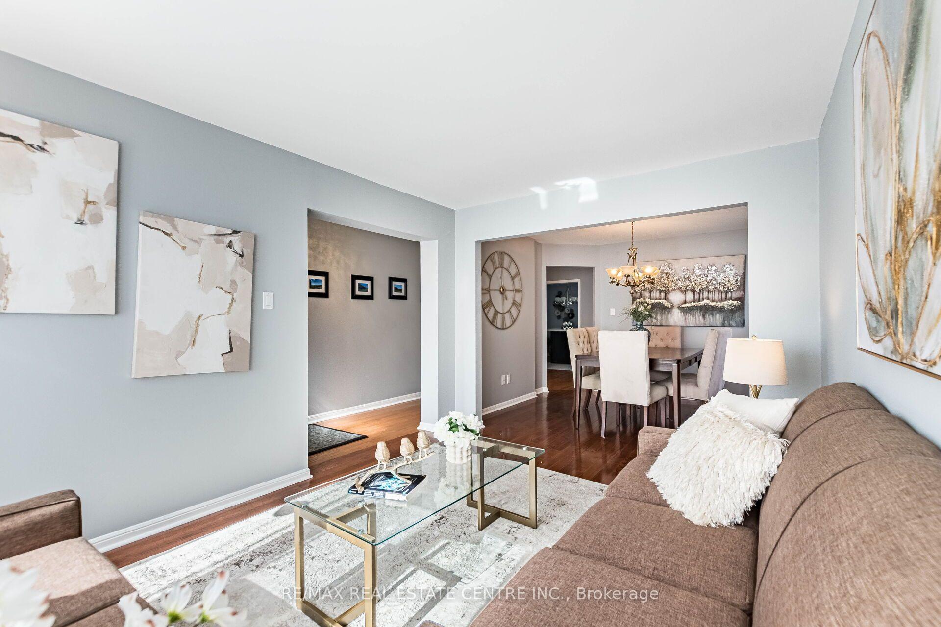 Photo 5 of 1153 Deer Run, Mississauga, Creditview — HOMEH
