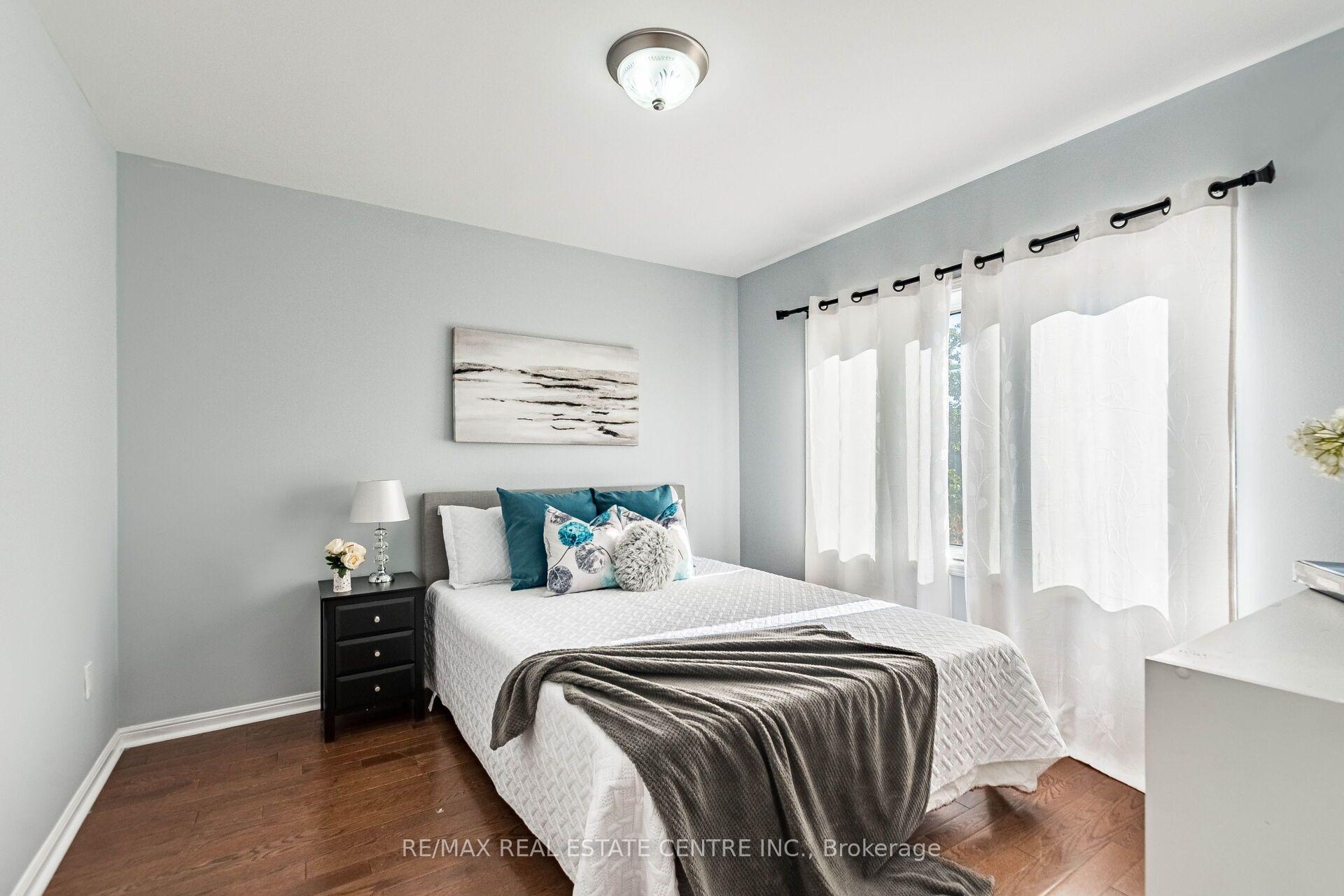 Photo 24 of 1153 Deer Run, Mississauga, Creditview — HOMEH