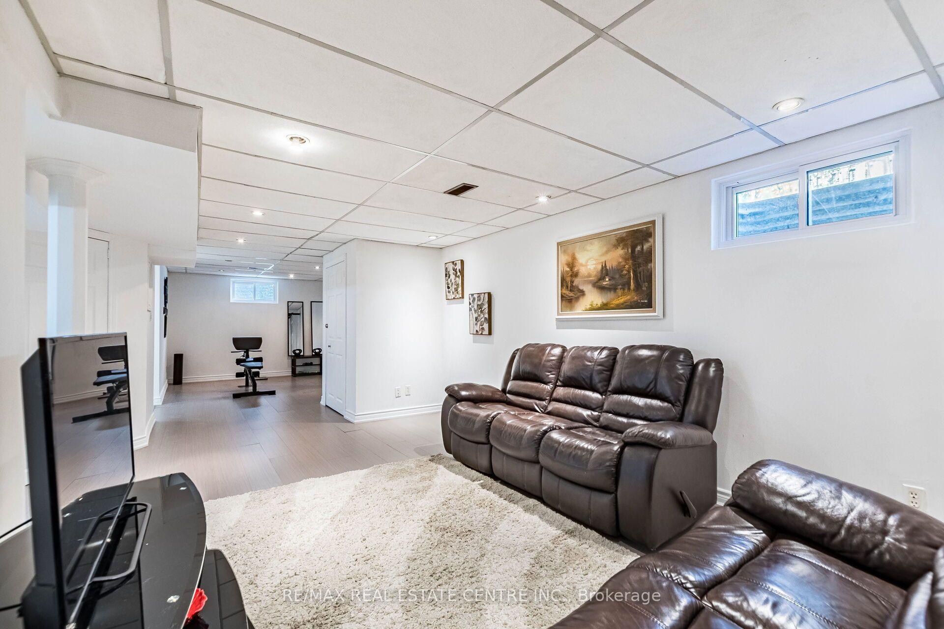 Photo 30 of 1153 Deer Run, Mississauga, Creditview — HOMEH