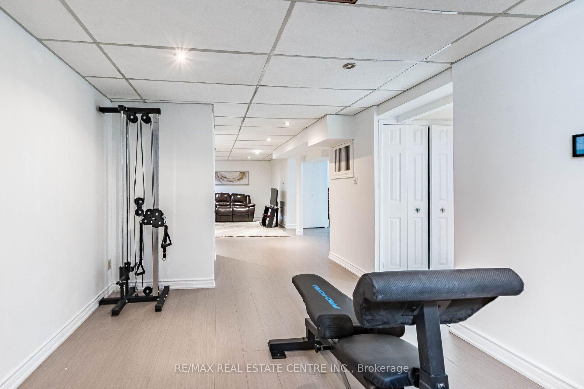 Photo 32 of 1153 Deer Run, Mississauga, Creditview — HOMEH