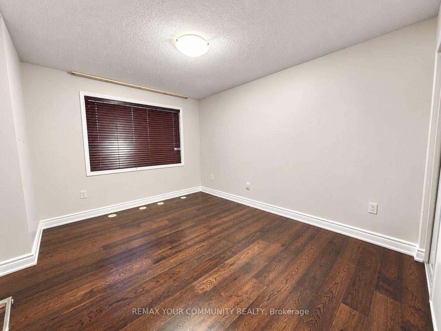 Photo 9 of 10 Snowgoose Terrace, Scarborough, Rouge — HOMEH