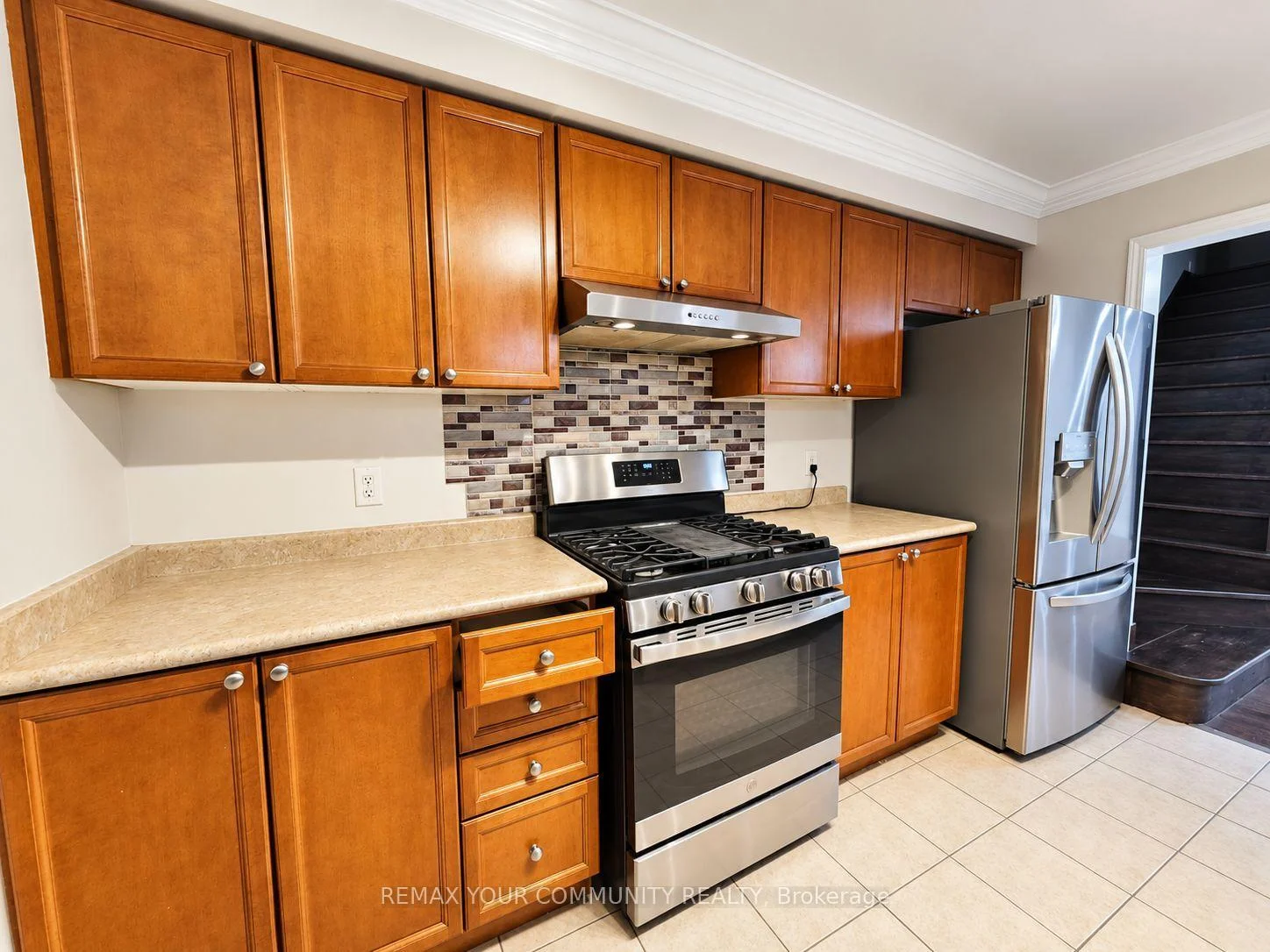 Photo 4 of 10 Snowgoose Terrace, Scarborough, Rouge — HOMEH