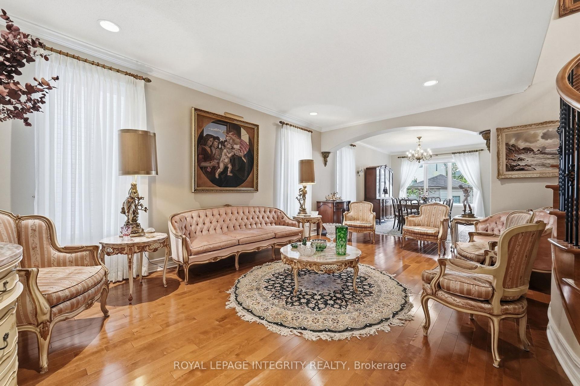 Photo 4 of 2169 Valenceville Crescent, Ottawa, Avalon East — HOMEH