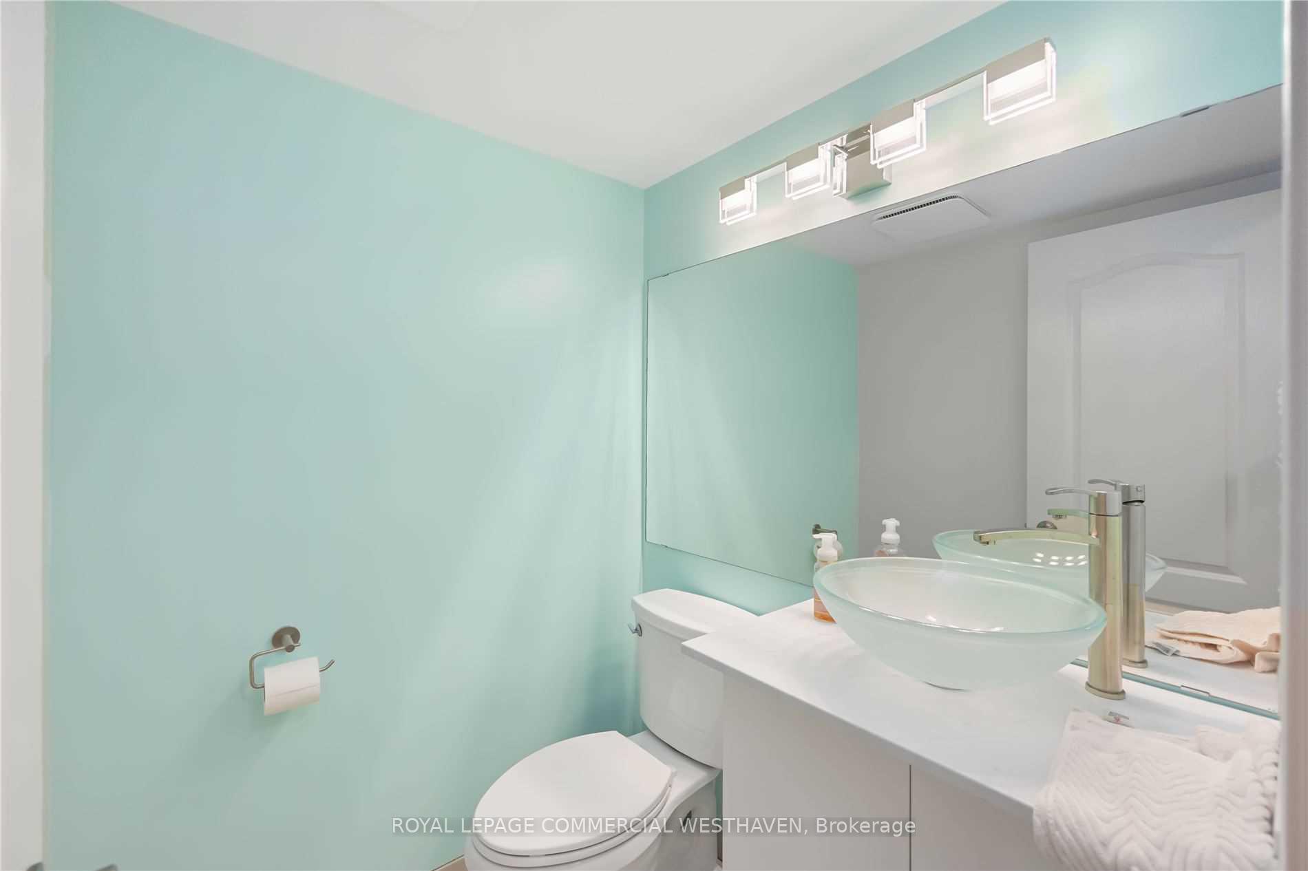 Photo 13 of Unit 210, 2504 Rutherford Road, Vaughan, Maple — HOMEH