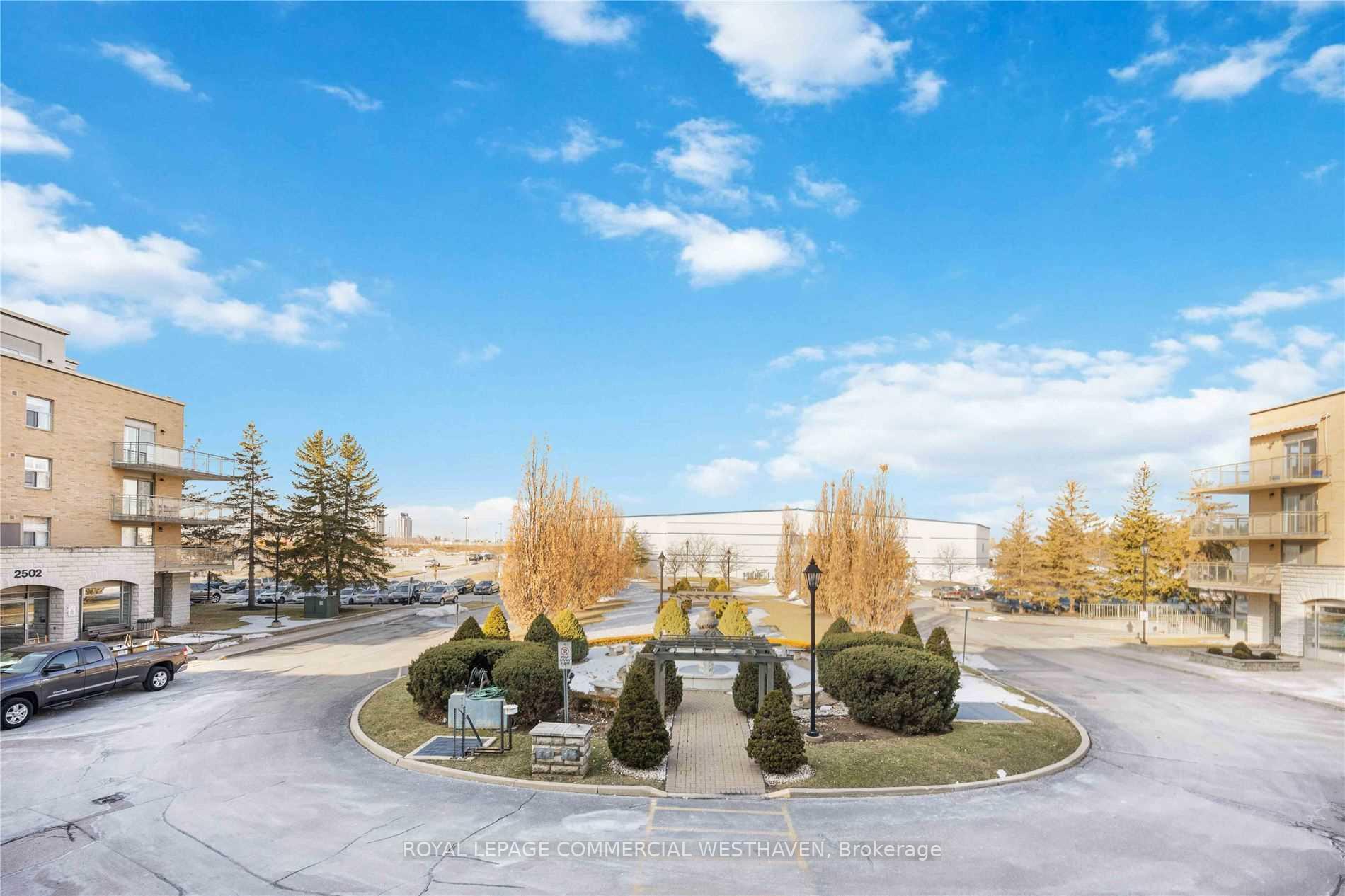 Photo 19 of Unit 210, 2504 Rutherford Road, Vaughan, Maple — HOMEH