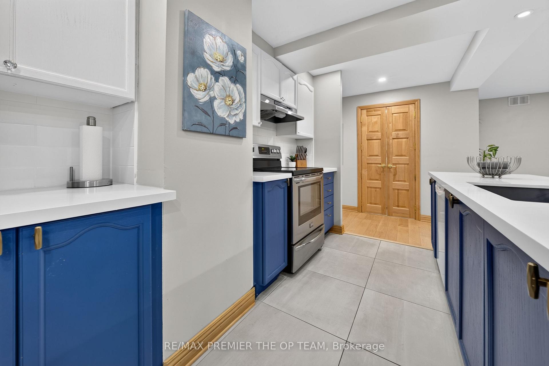 Photo 15 of Unit 404, 100 Arbors Lane, Vaughan, West Woodbridge — HOMEH
