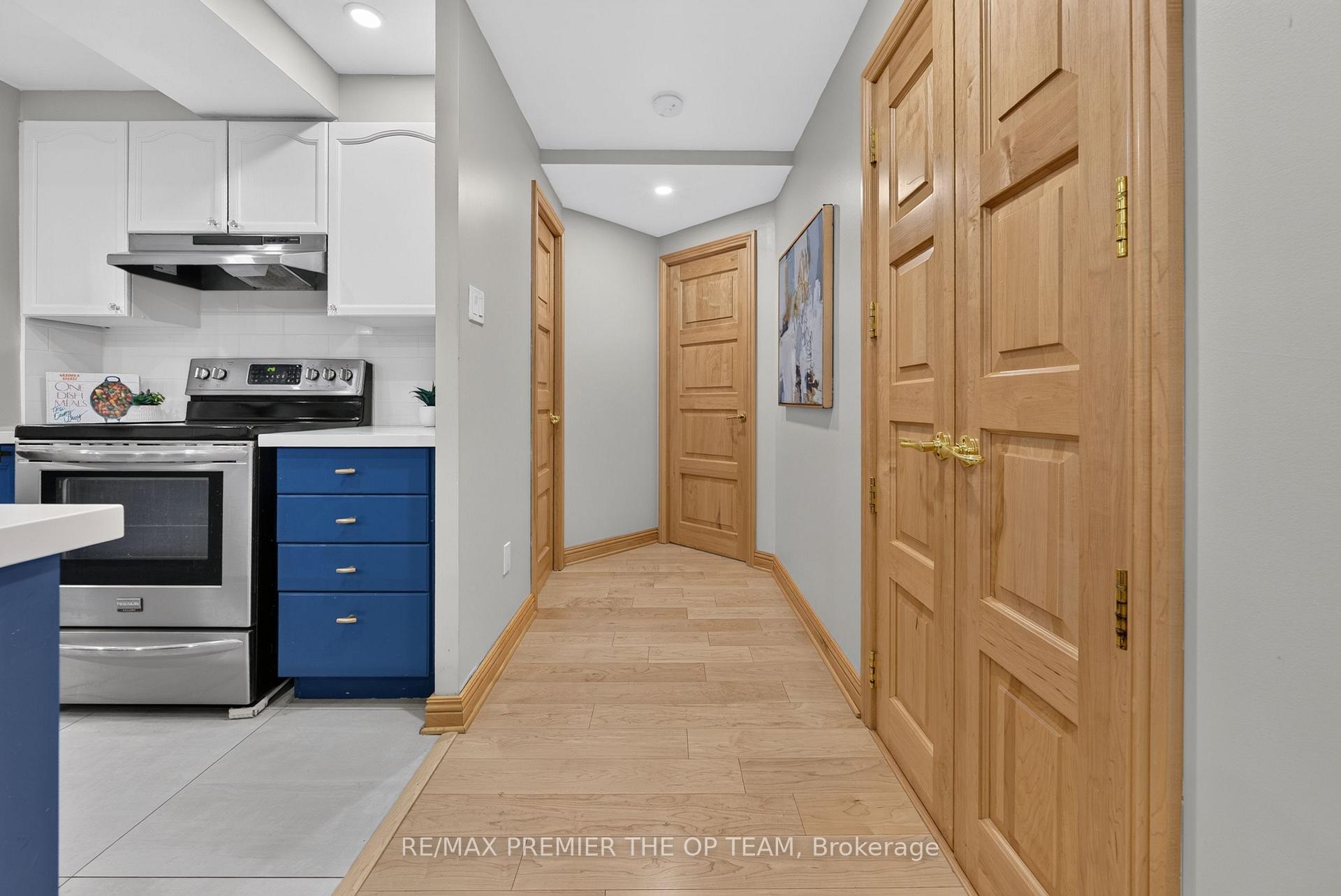 Photo 18 of Unit 404, 100 Arbors Lane, Vaughan, West Woodbridge — HOMEH