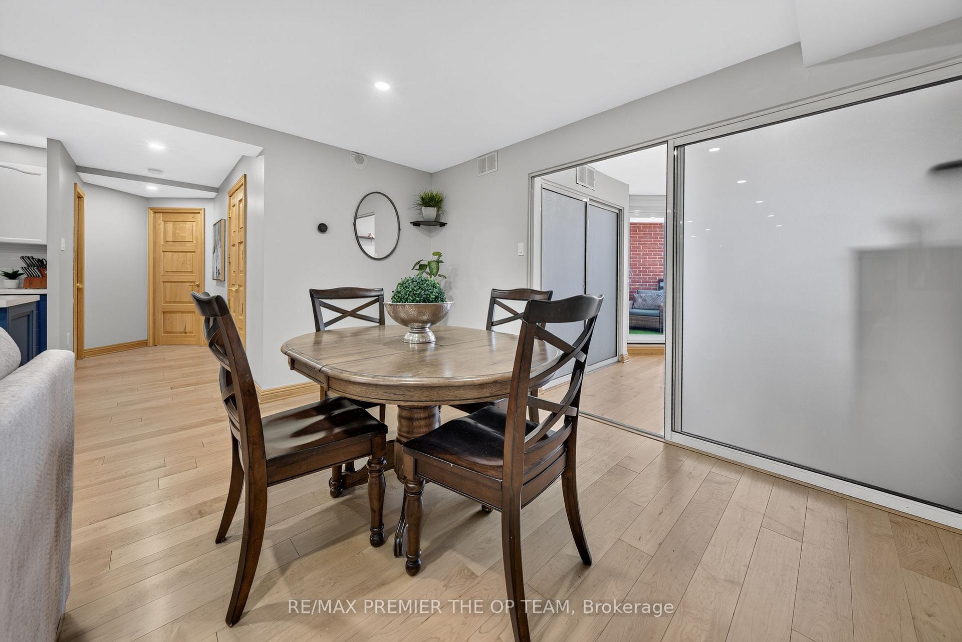 Photo 27 of Unit 404, 100 Arbors Lane, Vaughan, West Woodbridge — HOMEH