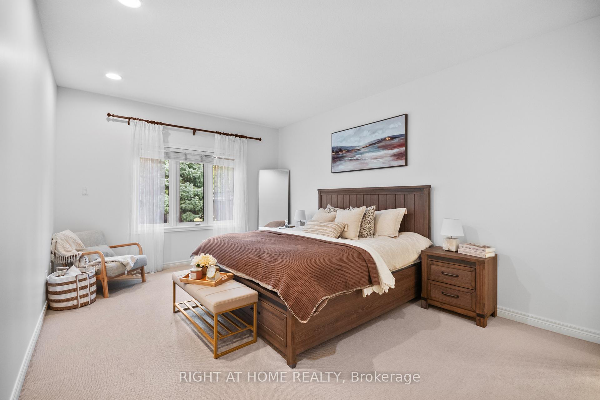 Photo 11 of 169 West Rivertrace Walk, London, North R — HOMEH