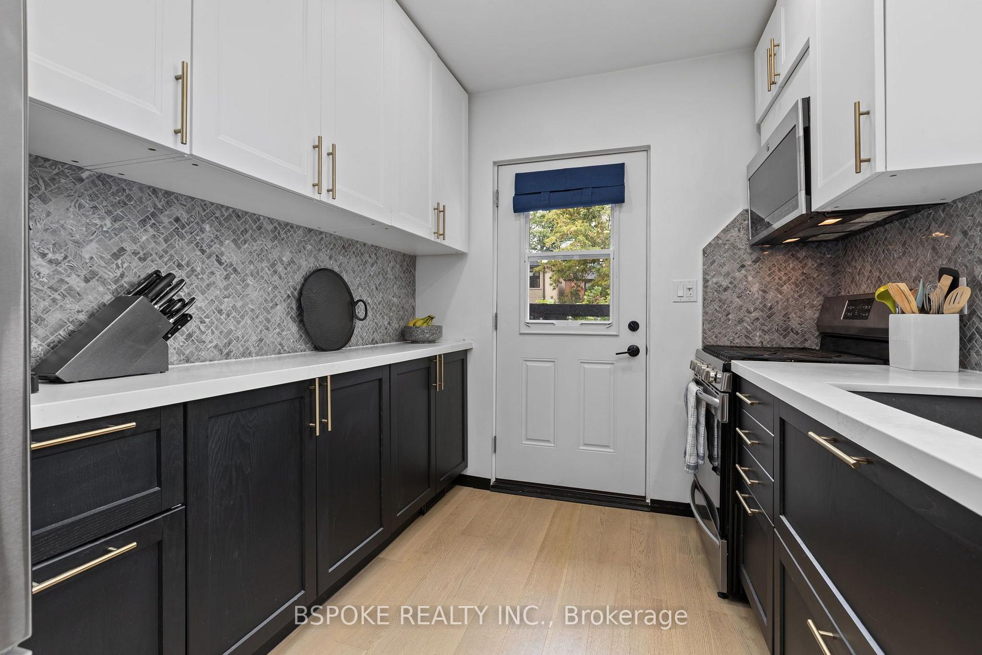 Photo 6 of 546 Main Street, Toronto, Woodbine-Lumsden — HOMEH