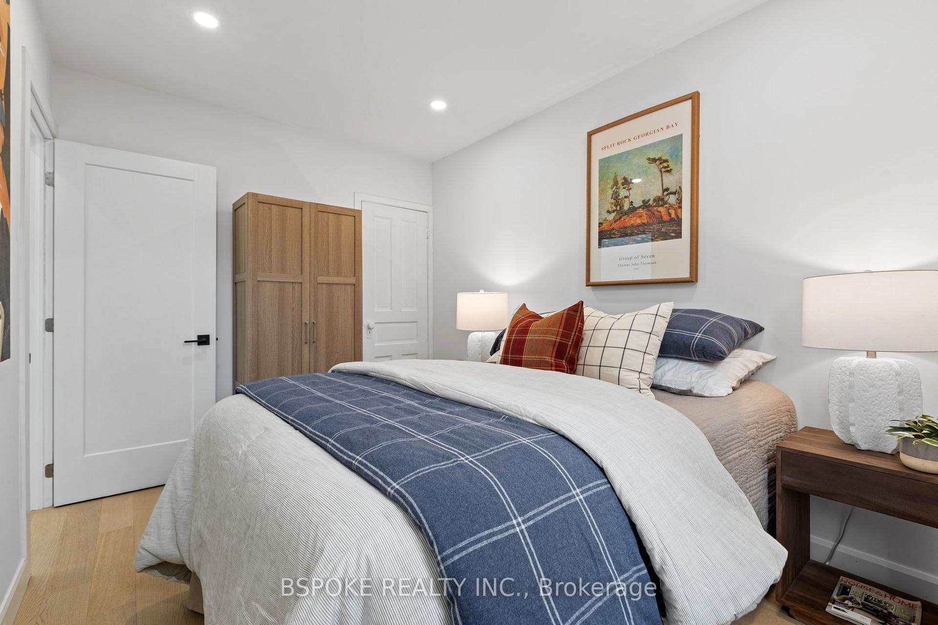 Photo 12 of 546 Main Street, Toronto, Woodbine-Lumsden — HOMEH