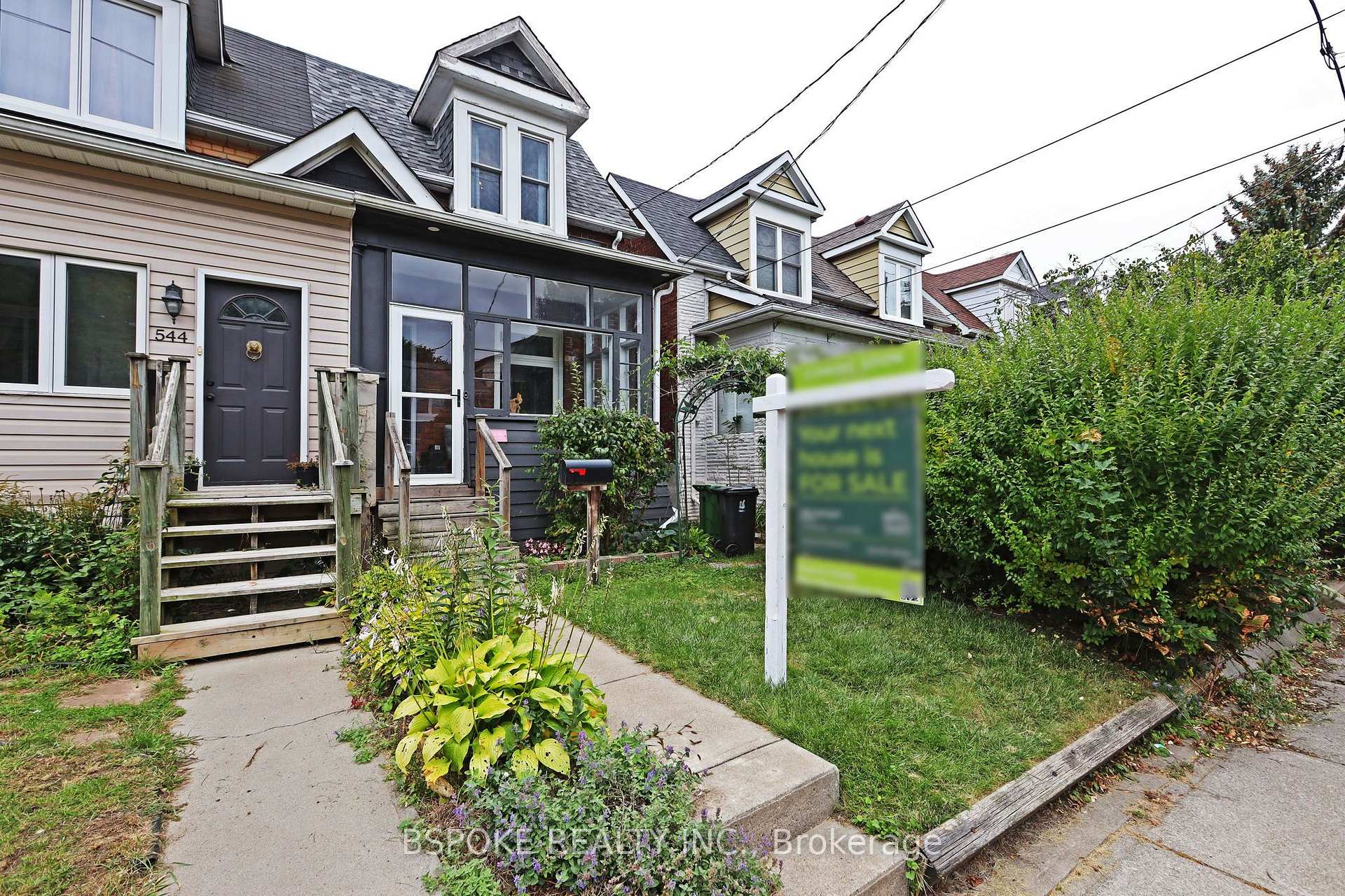 Photo 20 of 546 Main Street, Toronto, Woodbine-Lumsden — HOMEH