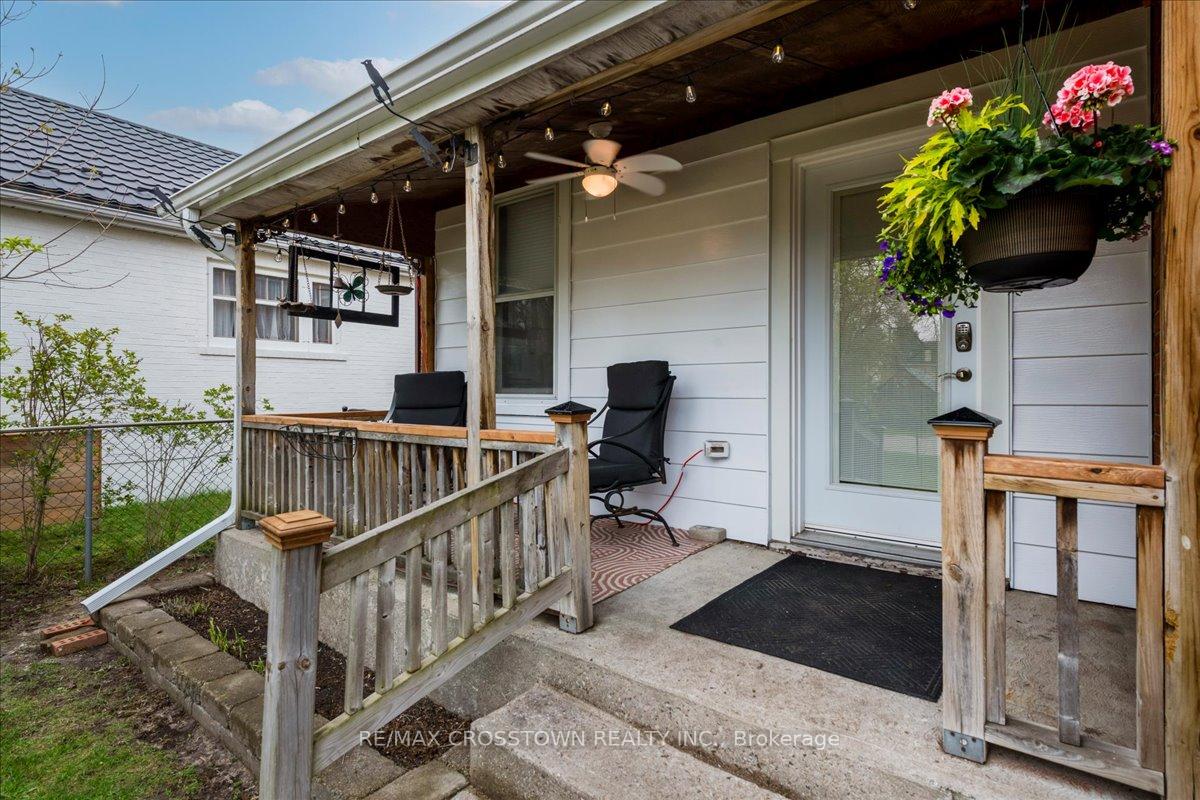 Photo 27 of 49 Park Street, Barrie, Queen's Park — HOMEH