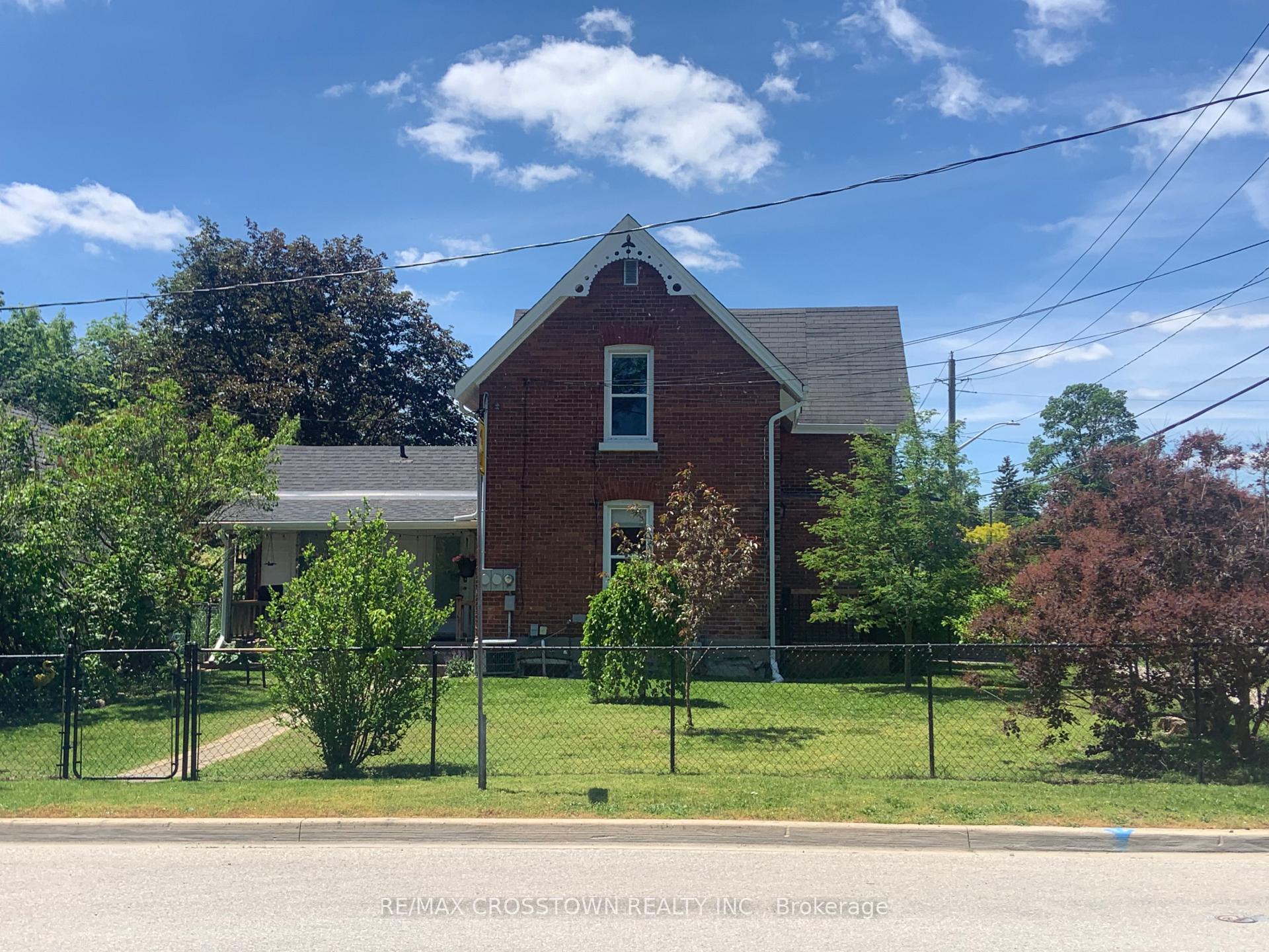 Photo 29 of 49 Park Street, Barrie, Queen's Park — HOMEH