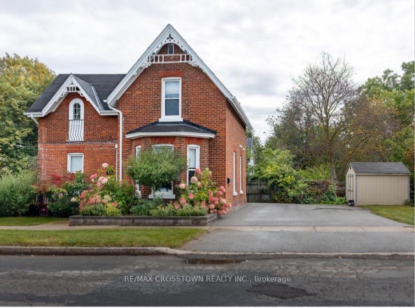 Photo 2 of 49 Park Street, Barrie, Queen's Park — HOMEH