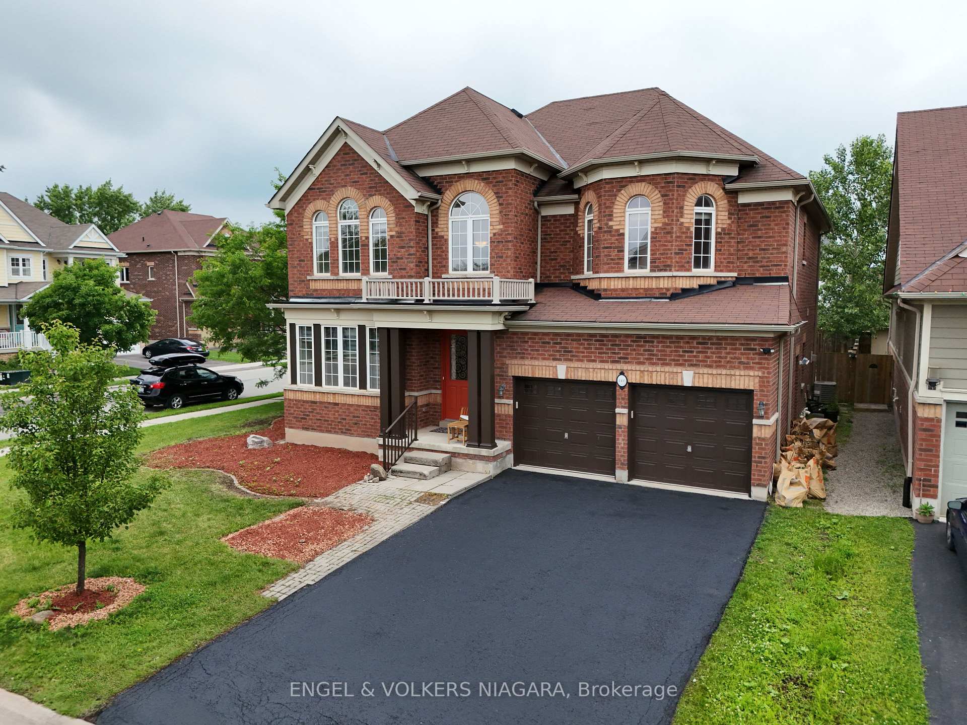 Photo 3 of 4495 Saw Mill Drive, Niagara Falls, Lyons Creek — HOMEH