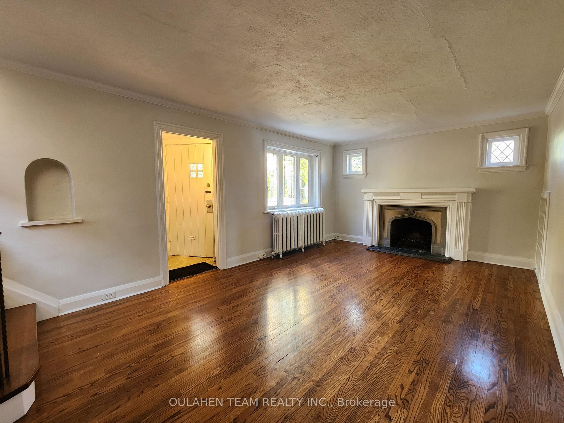 Photo 2 of 43 Glendora Avenue, North York, Willowdale East — HOMEH