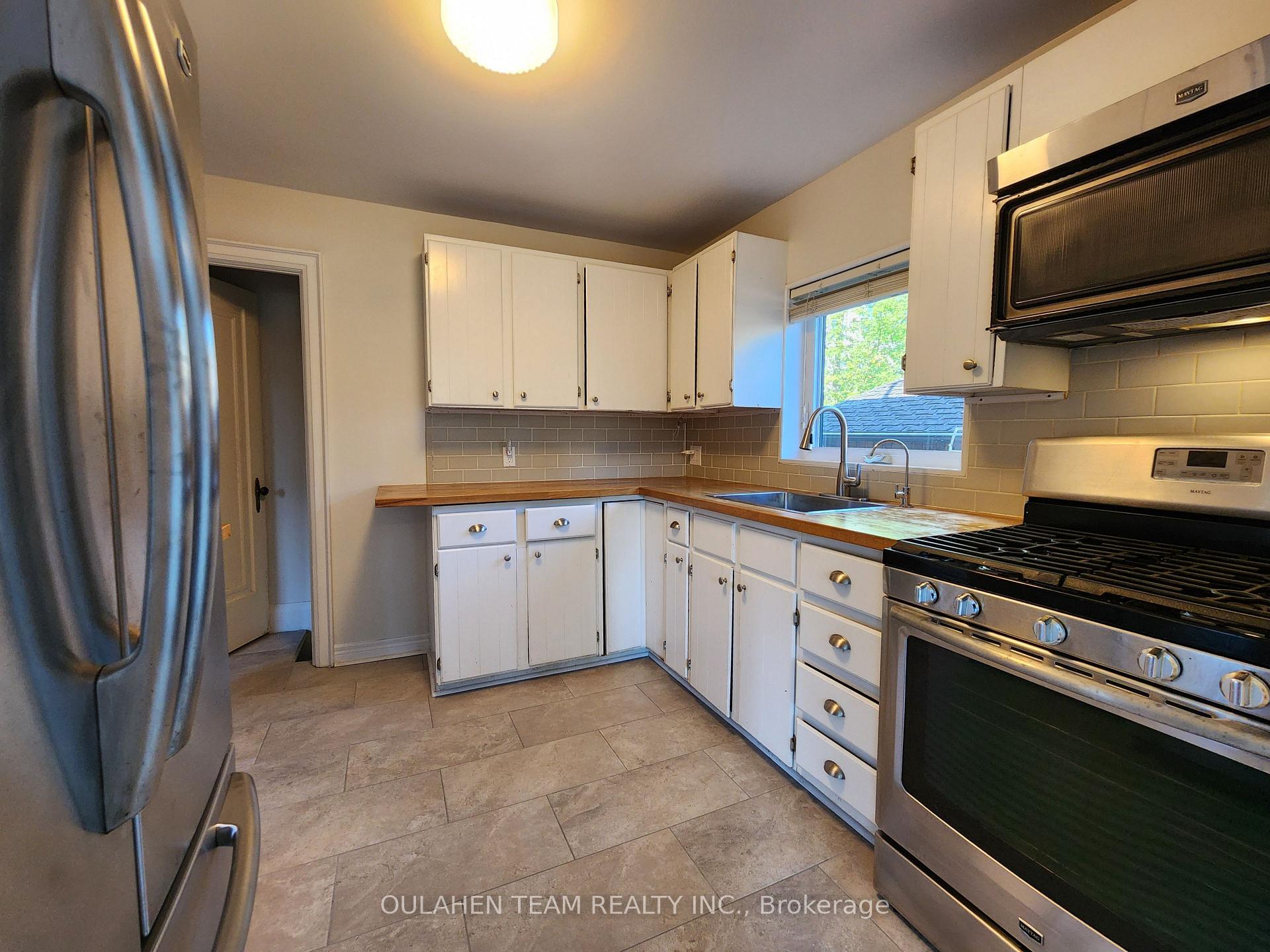 Photo 10 of 43 Glendora Avenue, North York, Willowdale East — HOMEH