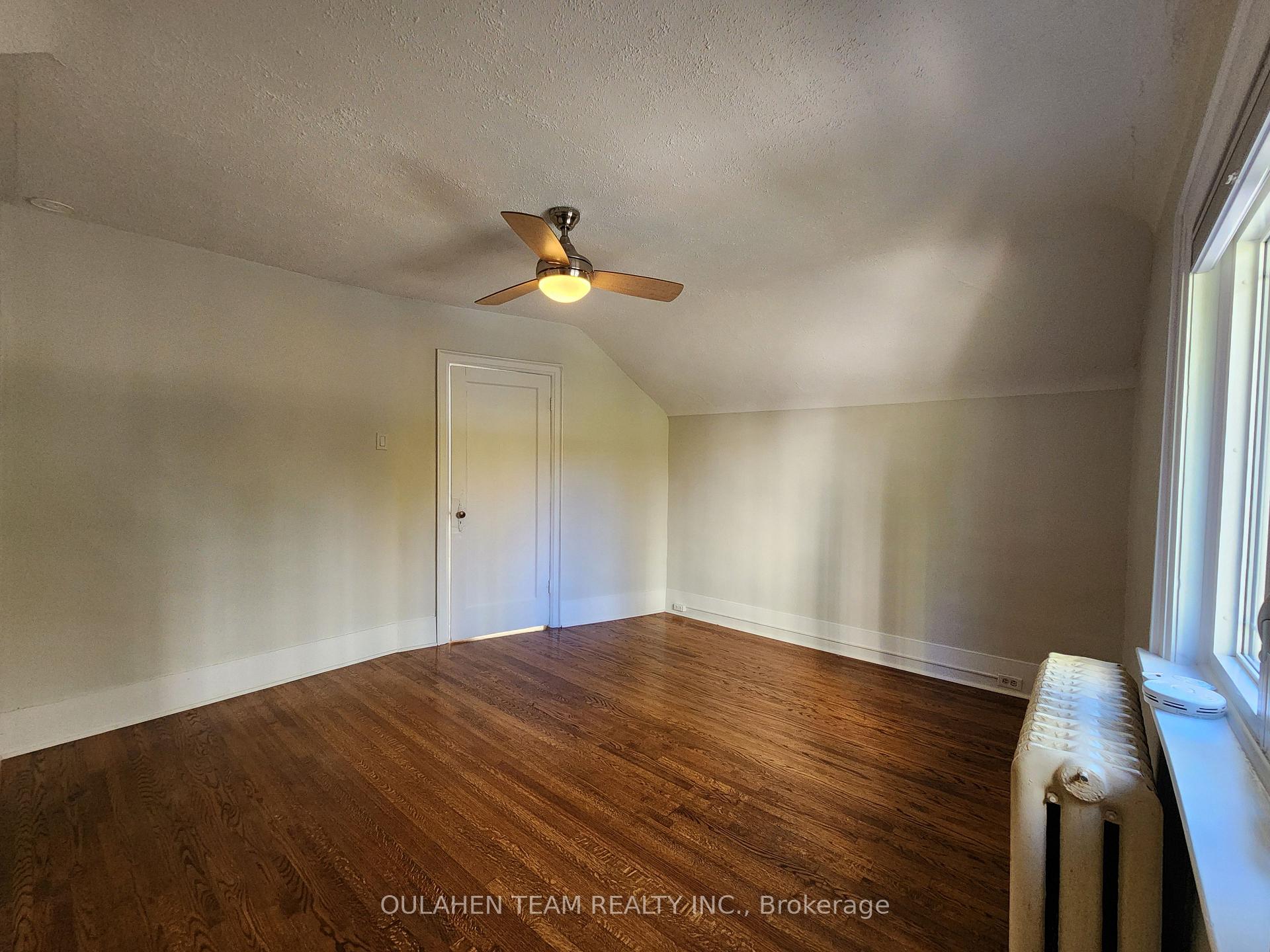 Photo 16 of 43 Glendora Avenue, North York, Willowdale East — HOMEH
