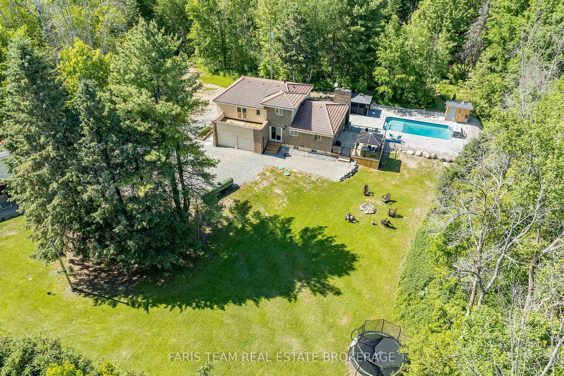 Photo of 2087 Rumney Road