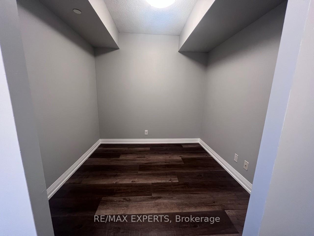 Photo 10 of Unit 1110, 5 Valhalla Inn Road, Etobicoke, Islington-City Centre West — HOMEH