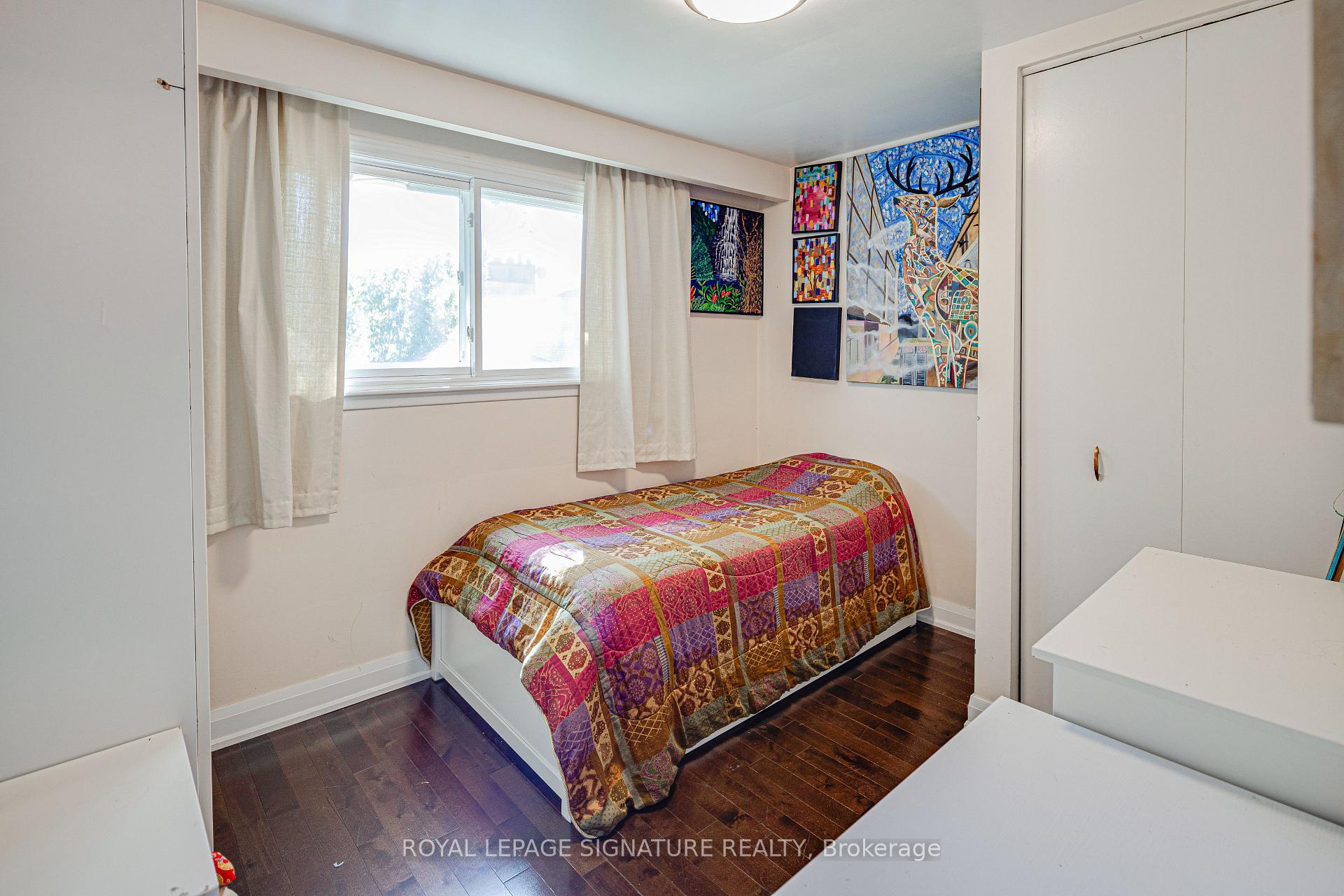 Photo 17 of 45 Fenelon Drive, North York, Parkwoods-Donalda — HOMEH