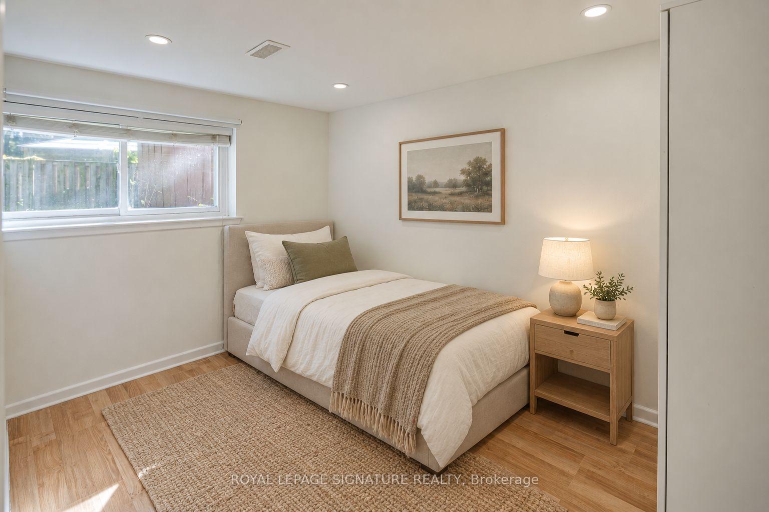 Photo 45 of 45 Fenelon Drive, North York, Parkwoods-Donalda — HOMEH