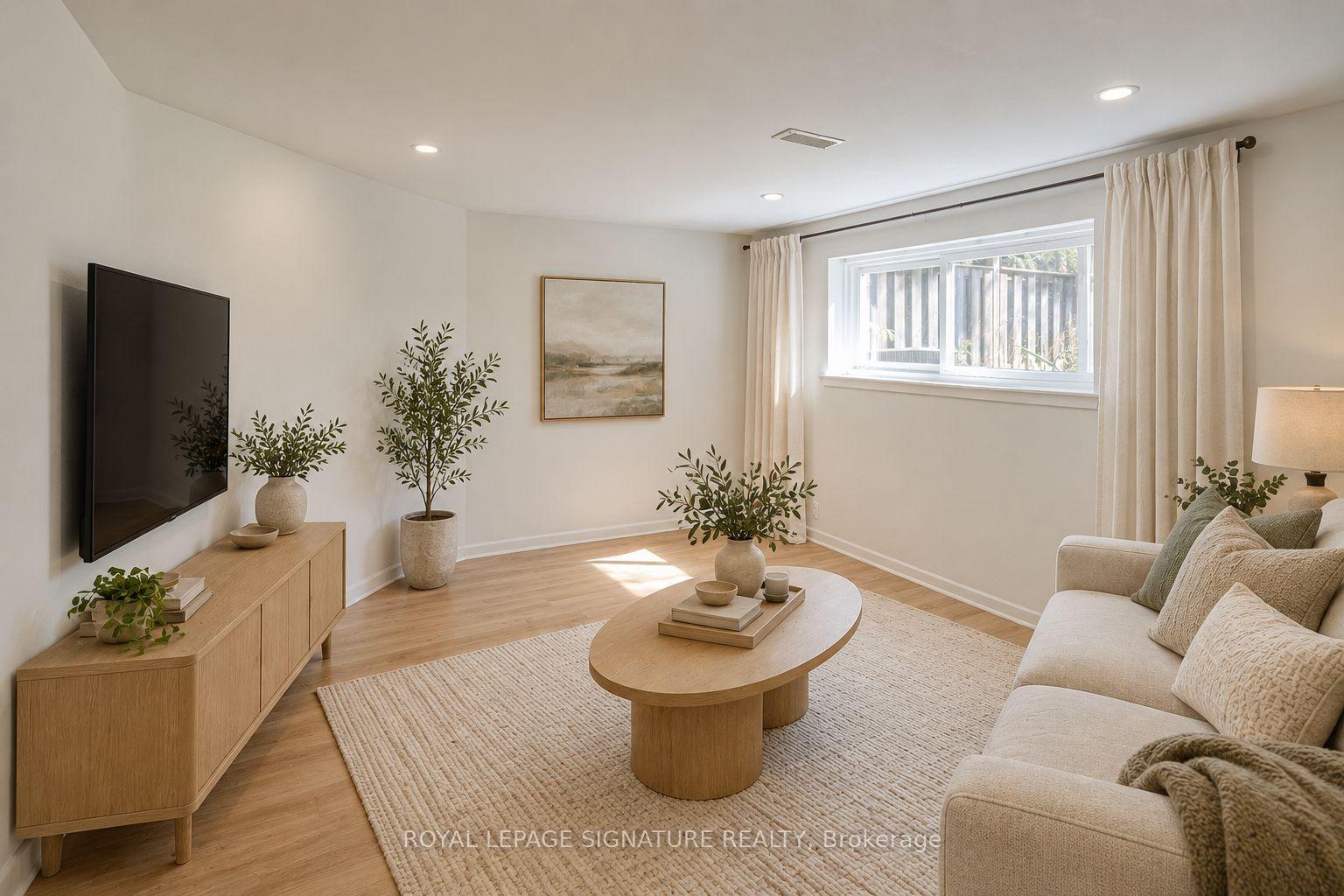Photo 46 of 45 Fenelon Drive, North York, Parkwoods-Donalda — HOMEH