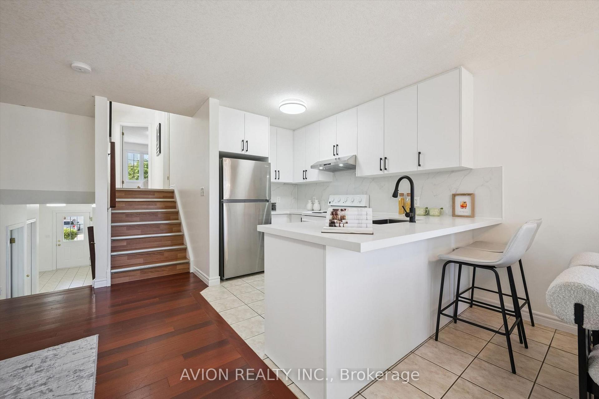 Photo 18 of 206 Buttercup Court, Waterloo, Erbsville/Laurelwood — HOMEH