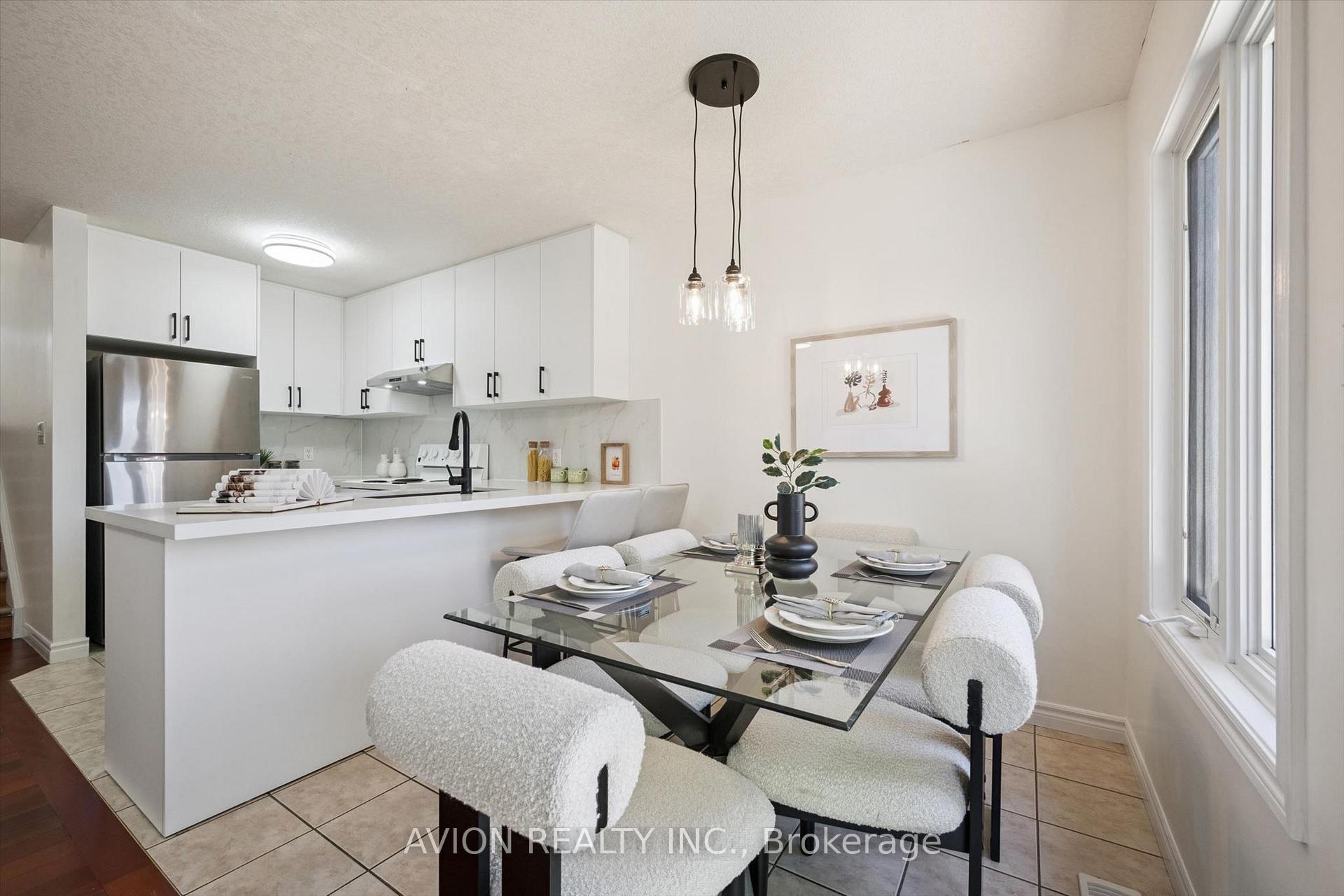 Photo 23 of 206 Buttercup Court, Waterloo, Erbsville/Laurelwood — HOMEH
