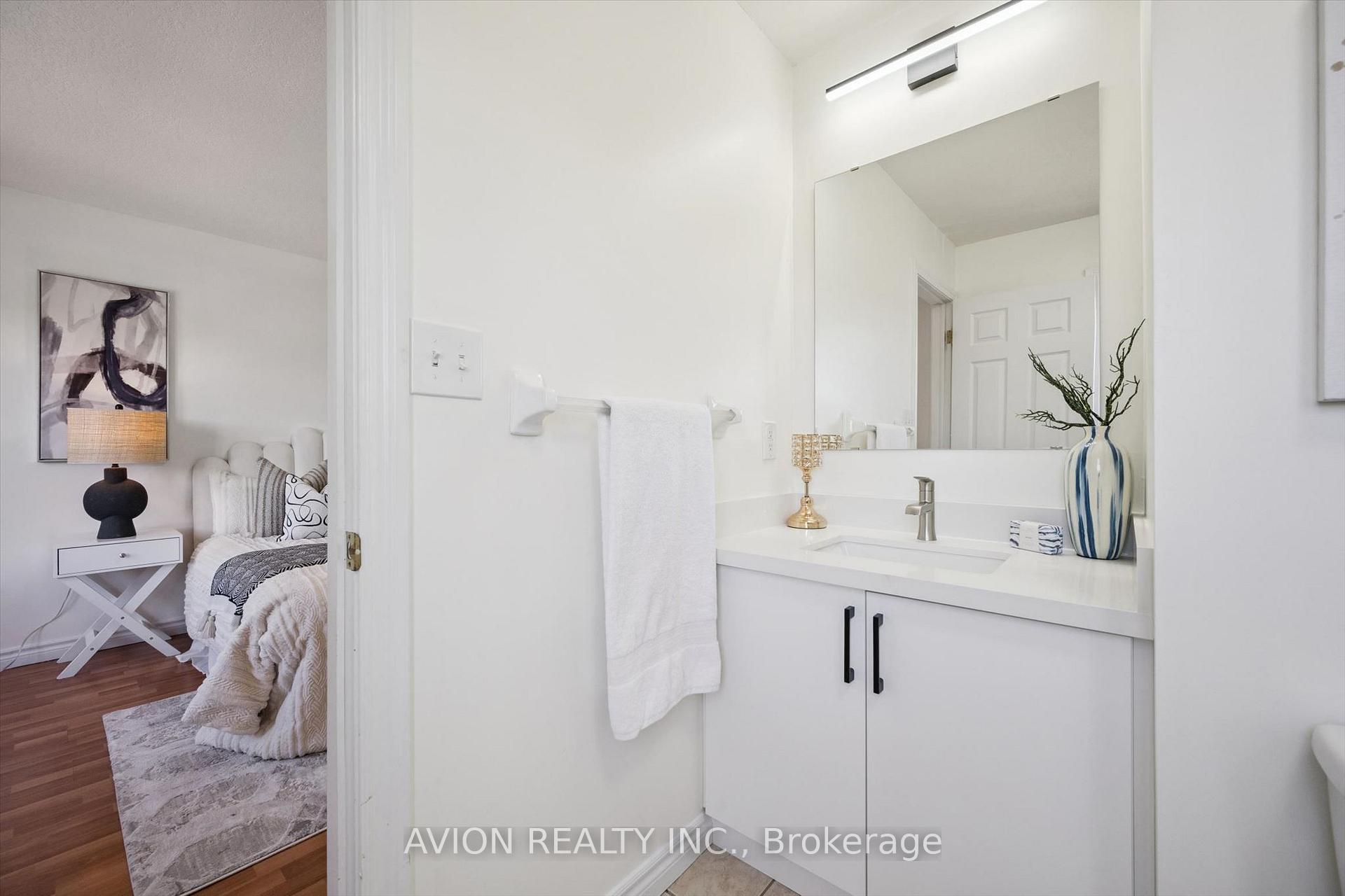 Photo 27 of 206 Buttercup Court, Waterloo, Erbsville/Laurelwood — HOMEH