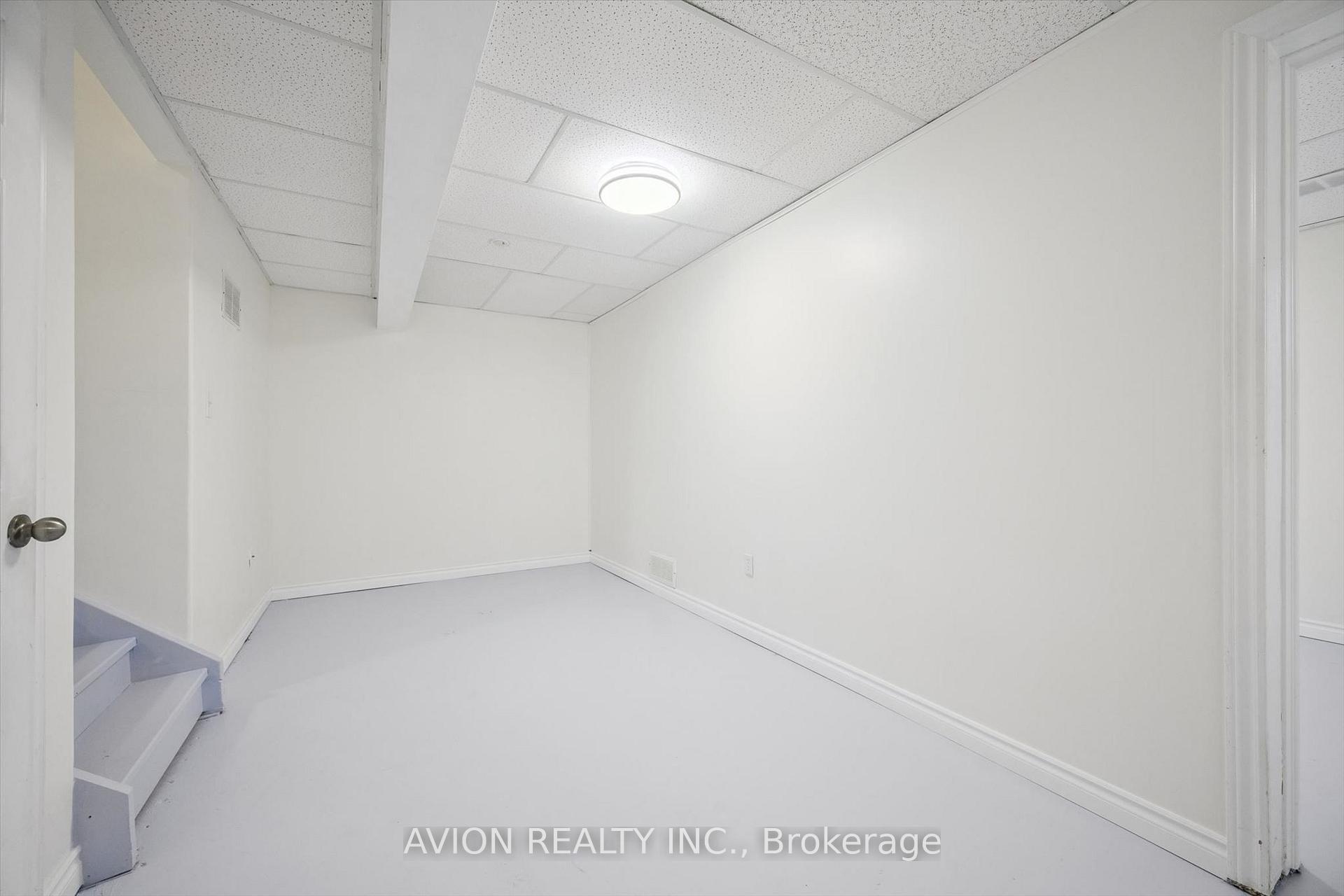 Photo 35 of 206 Buttercup Court, Waterloo, Erbsville/Laurelwood — HOMEH