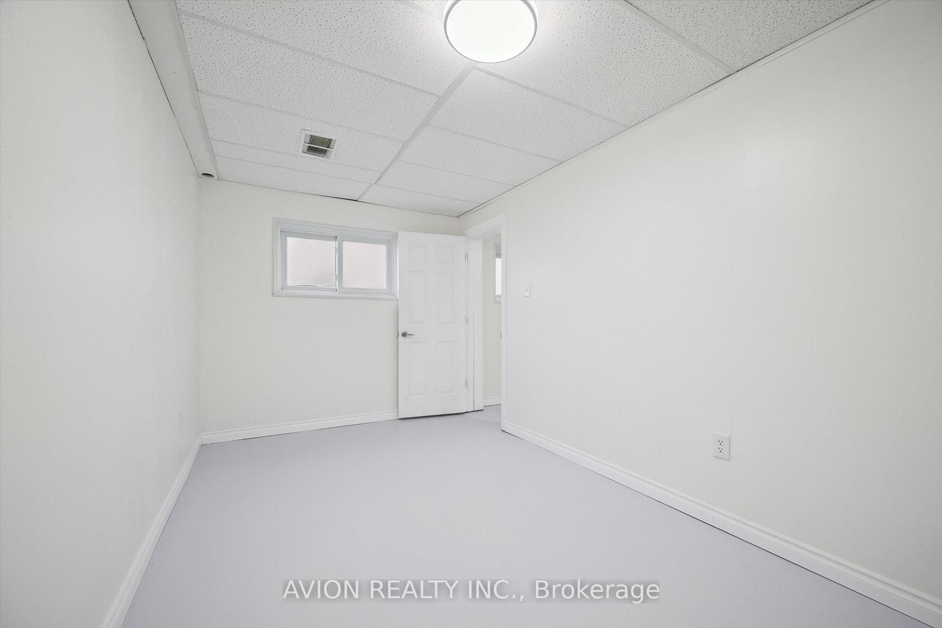Photo 37 of 206 Buttercup Court, Waterloo, Erbsville/Laurelwood — HOMEH