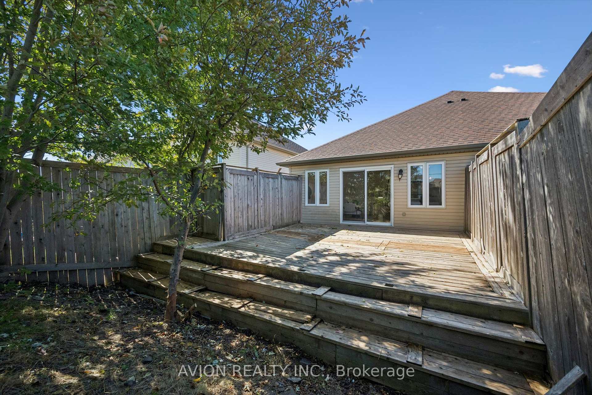 Photo 44 of 206 Buttercup Court, Waterloo, Erbsville/Laurelwood — HOMEH