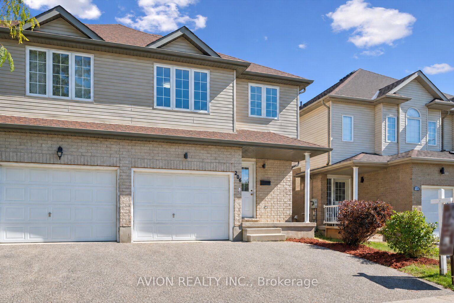 Photo 4 of 206 Buttercup Court, Waterloo, Erbsville/Laurelwood — HOMEH