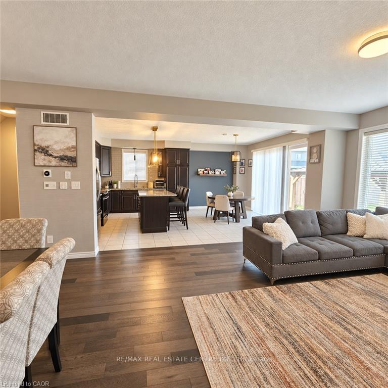 Photo 8 of 26 Strauch Avenue, Waterloo, Beechwood/University — HOMEH